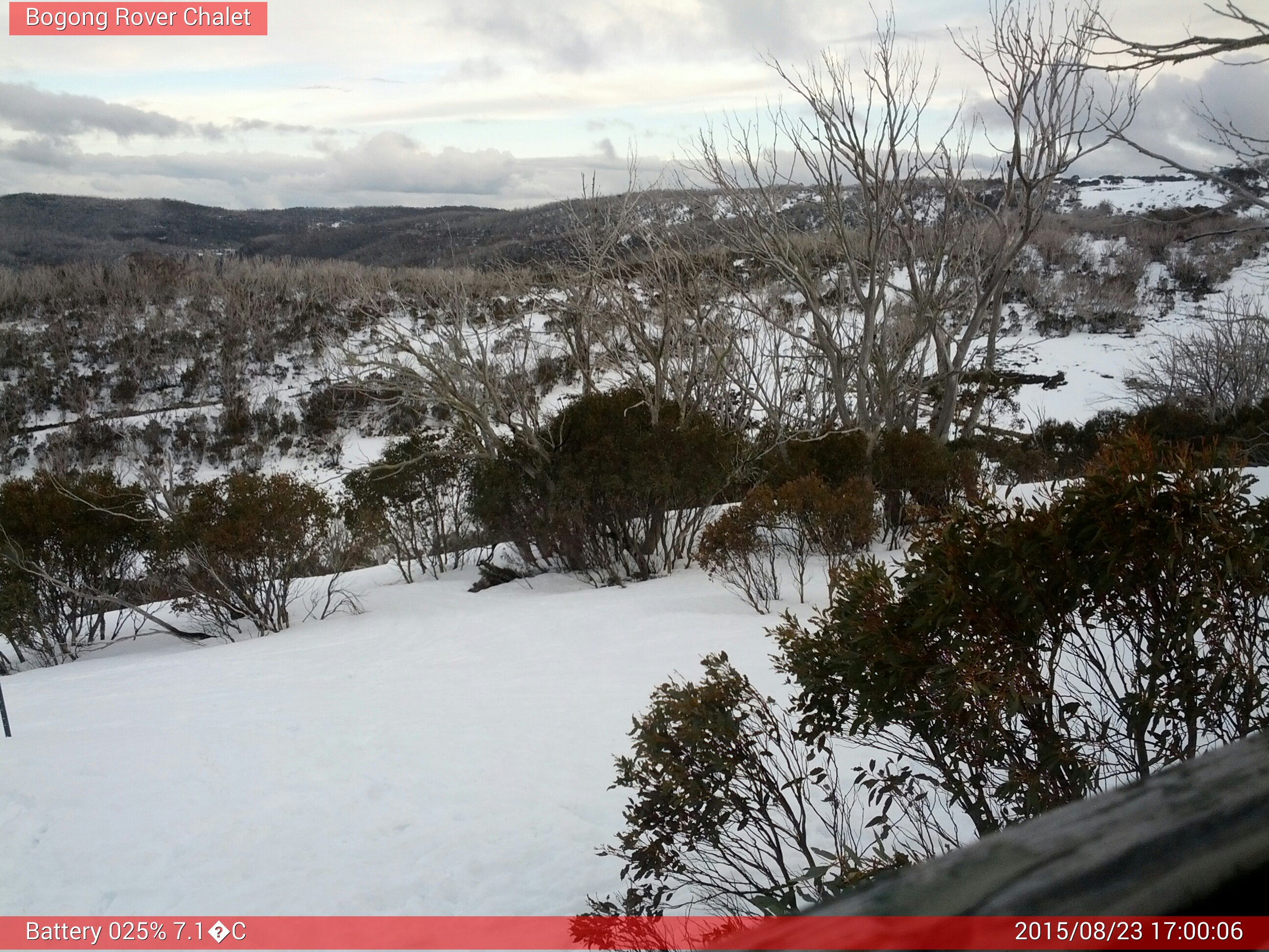 Bogong Web Cam 5:00pm Sunday 23rd of August 2015