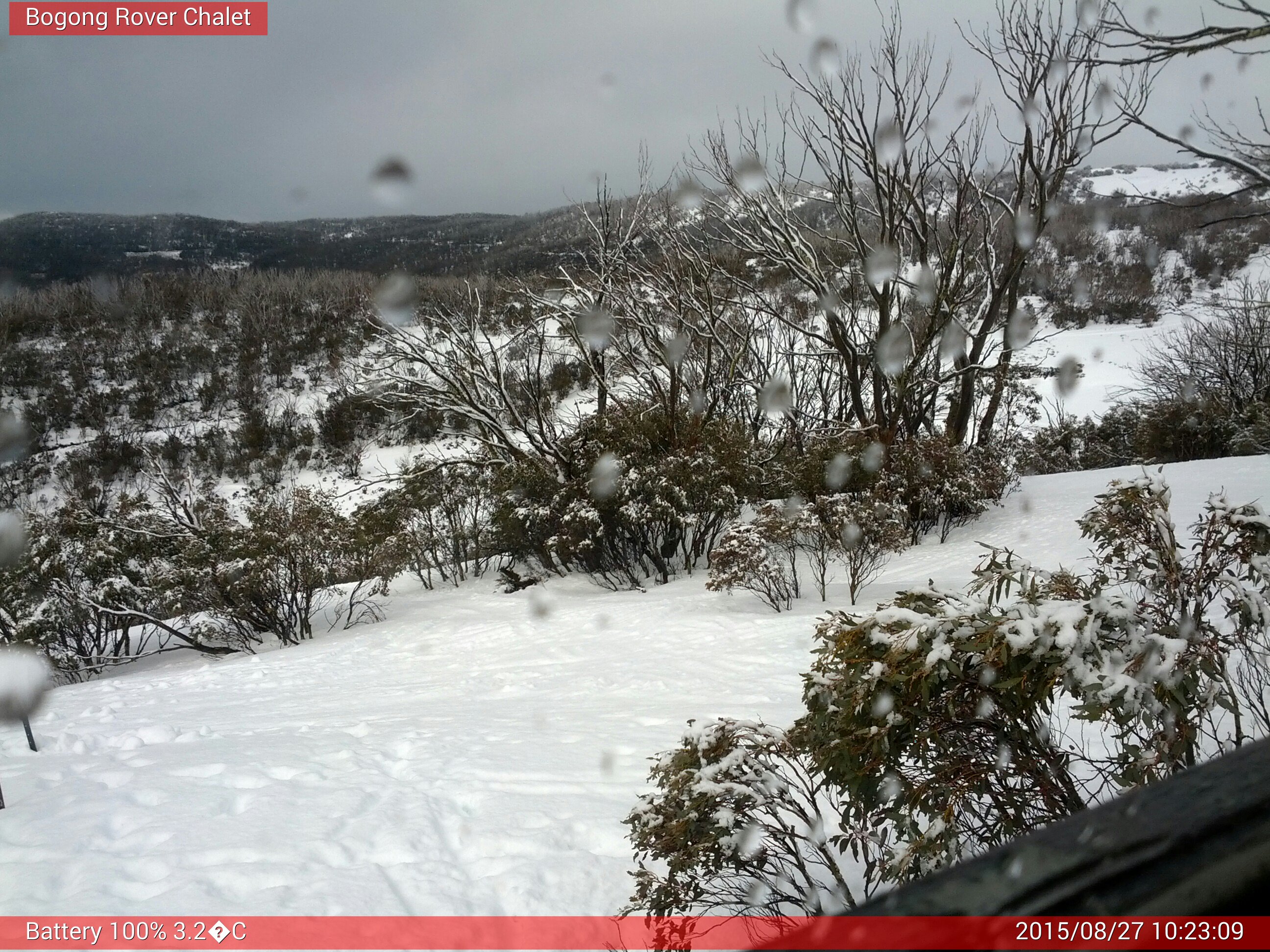 Bogong Web Cam 10:23am Thursday 27th of August 2015