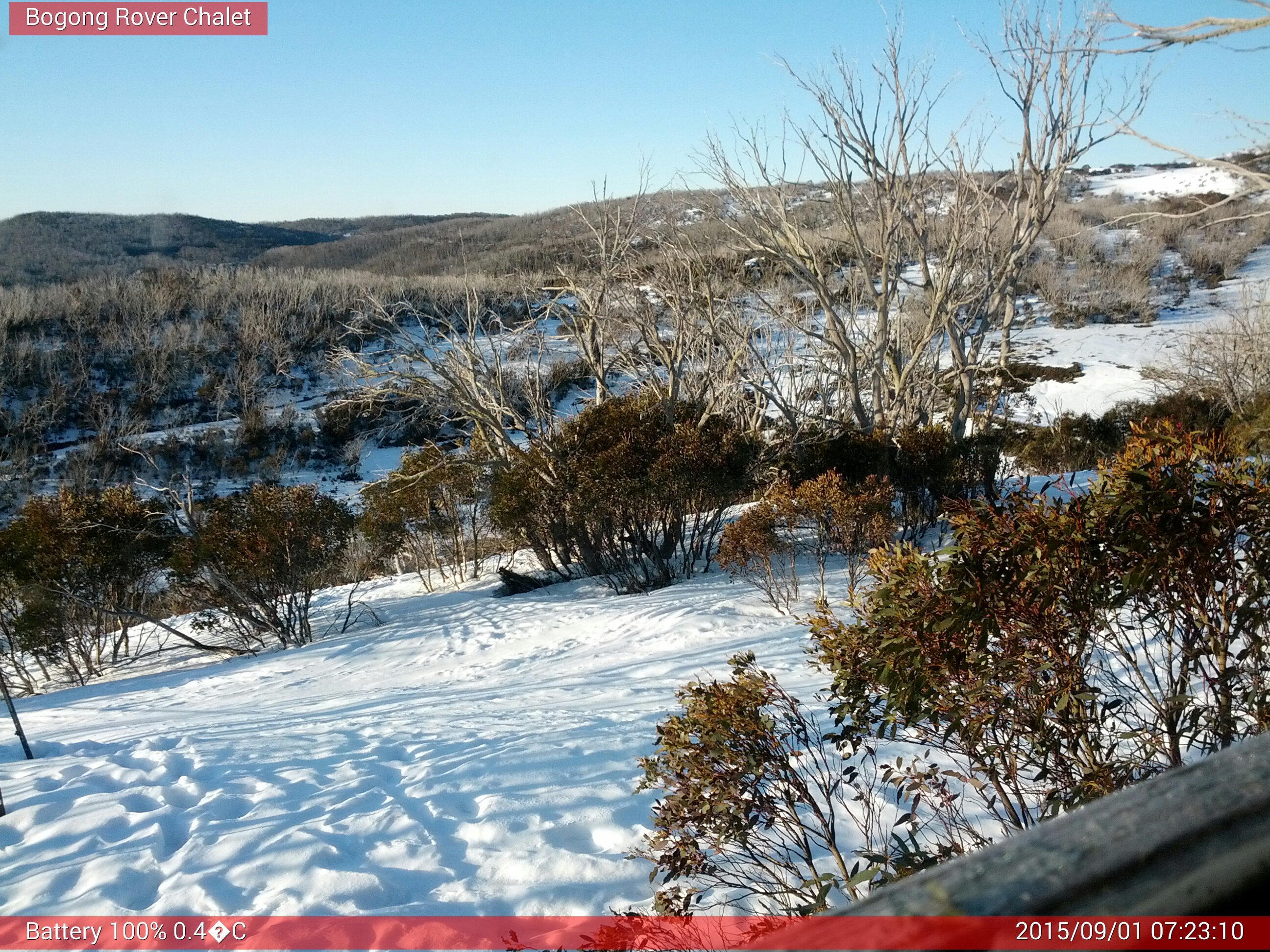 Bogong Web Cam 7:23am Tuesday 1st of September 2015