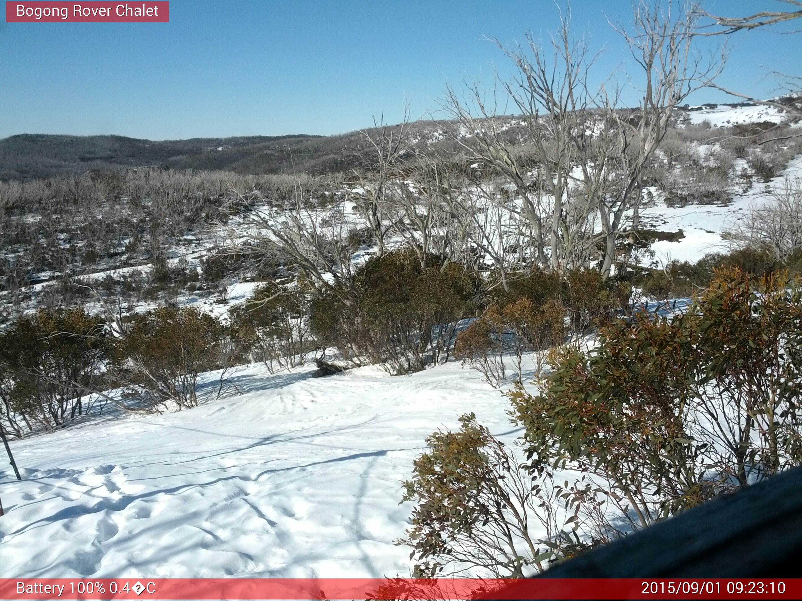 Bogong Web Cam 9:23am Tuesday 1st of September 2015