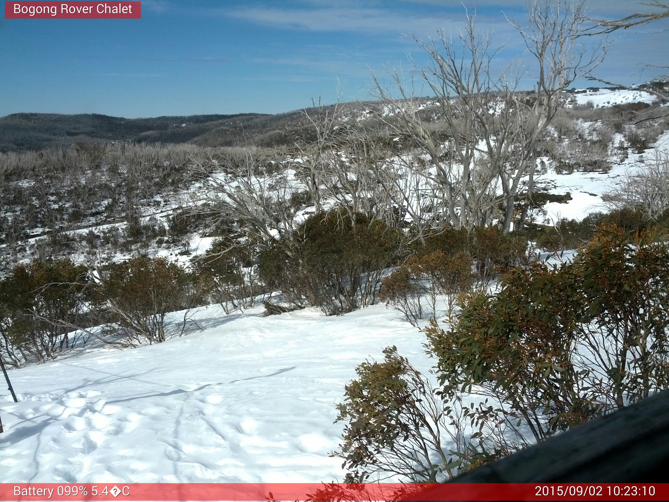 Bogong Web Cam 10:23am Wednesday 2nd of September 2015