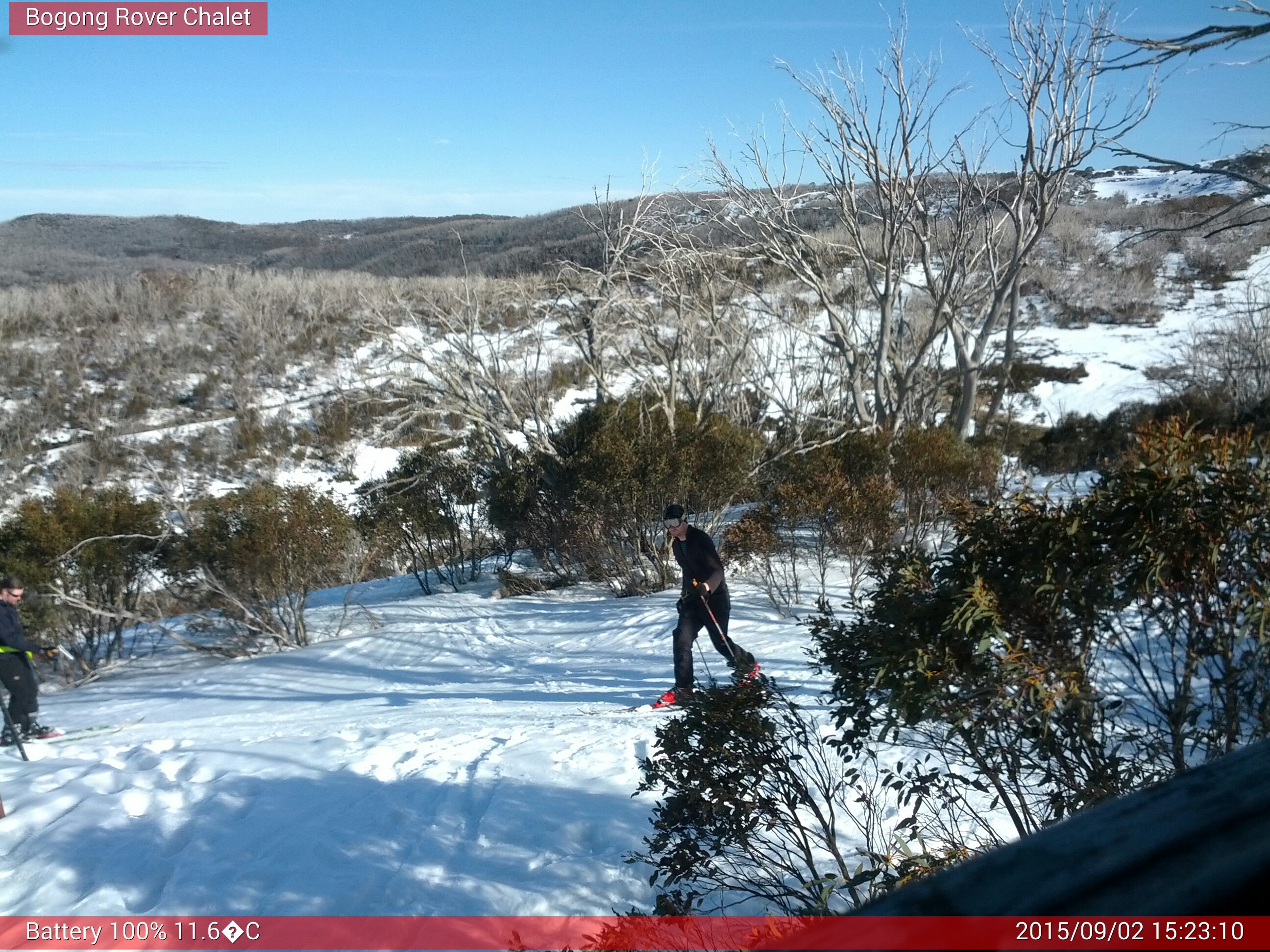 Bogong Web Cam 3:23pm Wednesday 2nd of September 2015