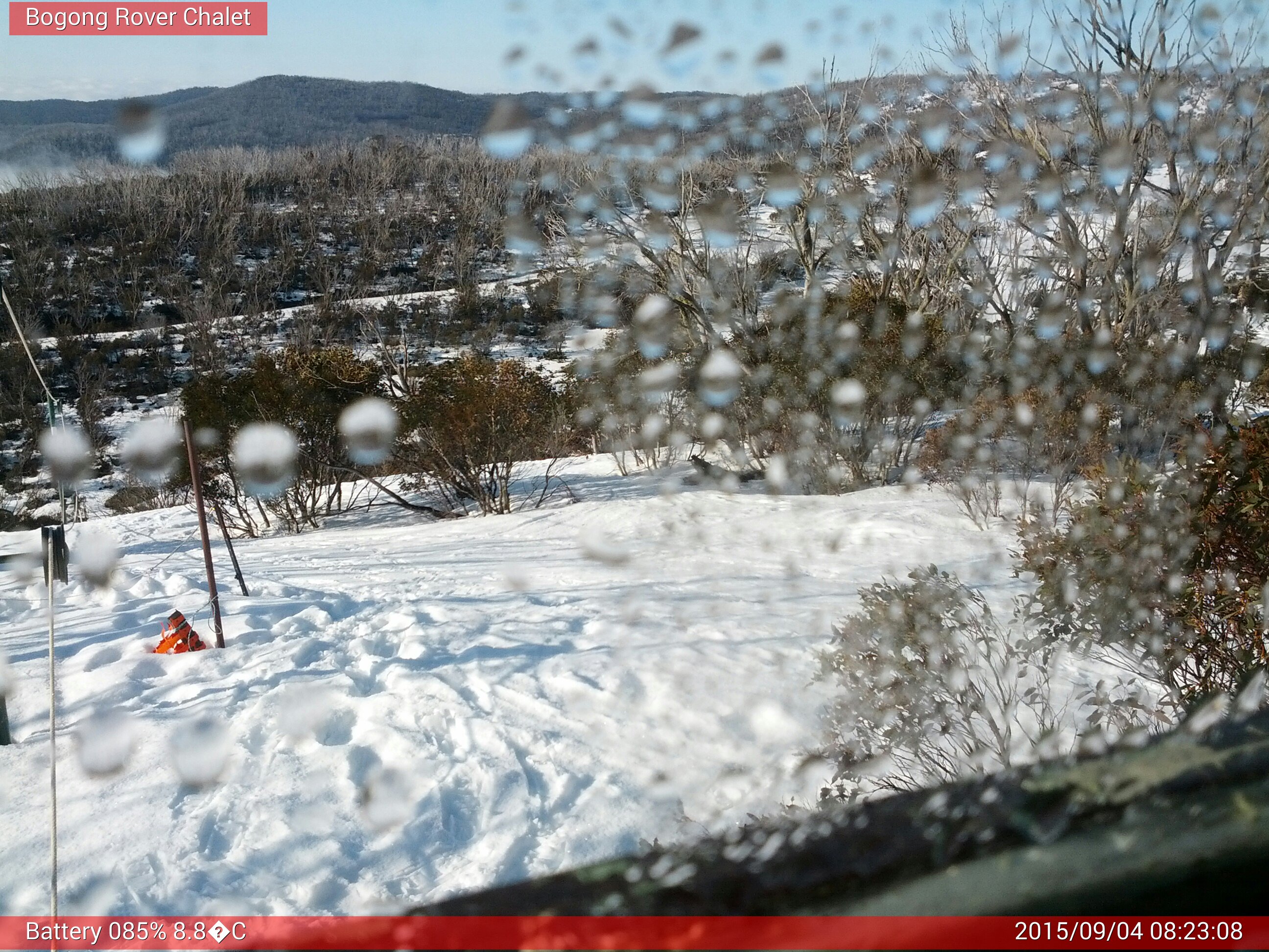 Bogong Web Cam 8:23am Friday 4th of September 2015