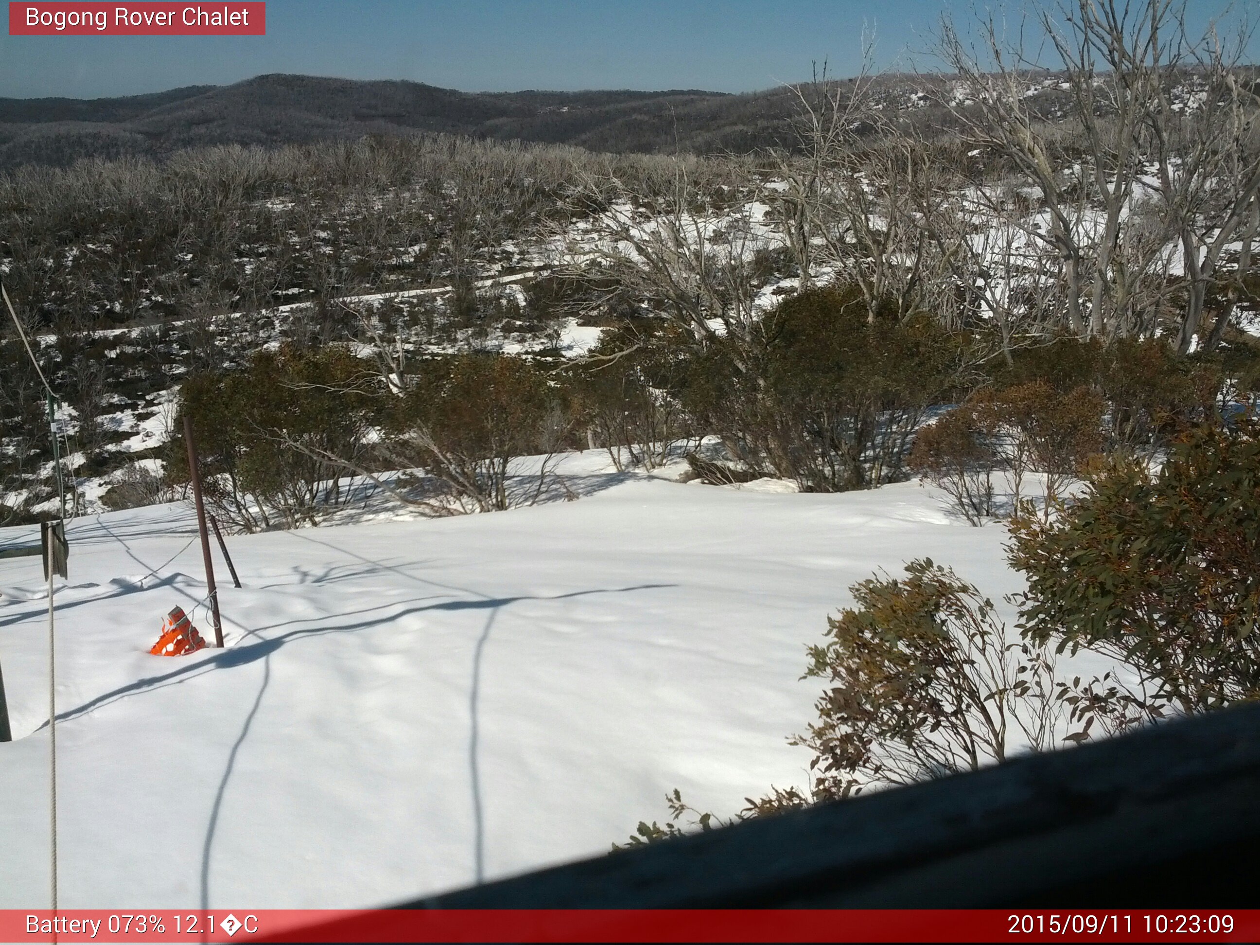 Bogong Web Cam 10:23am Friday 11th of September 2015