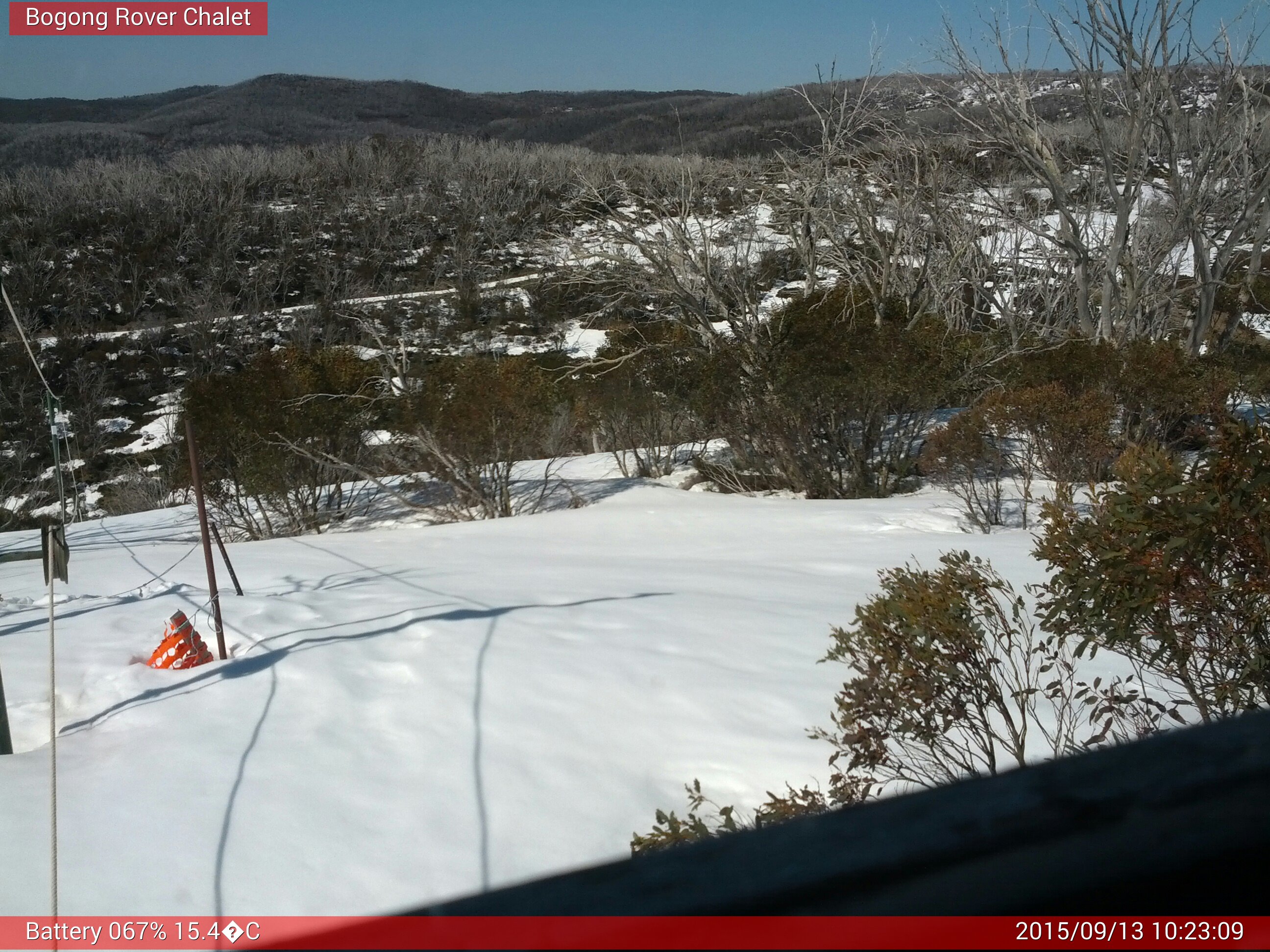 Bogong Web Cam 10:23am Sunday 13th of September 2015