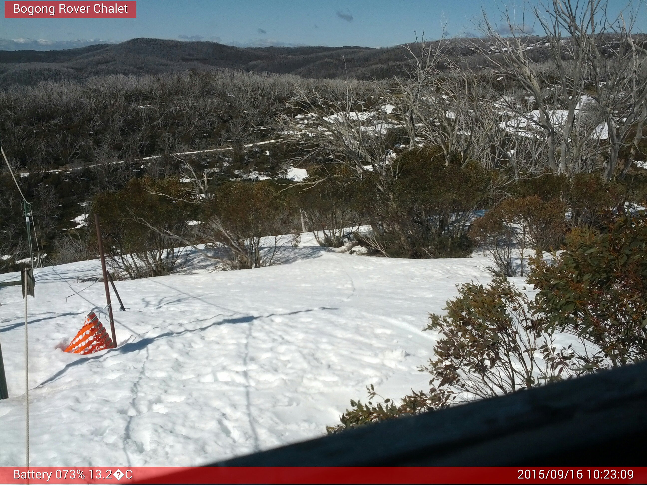 Bogong Web Cam 10:23am Wednesday 16th of September 2015