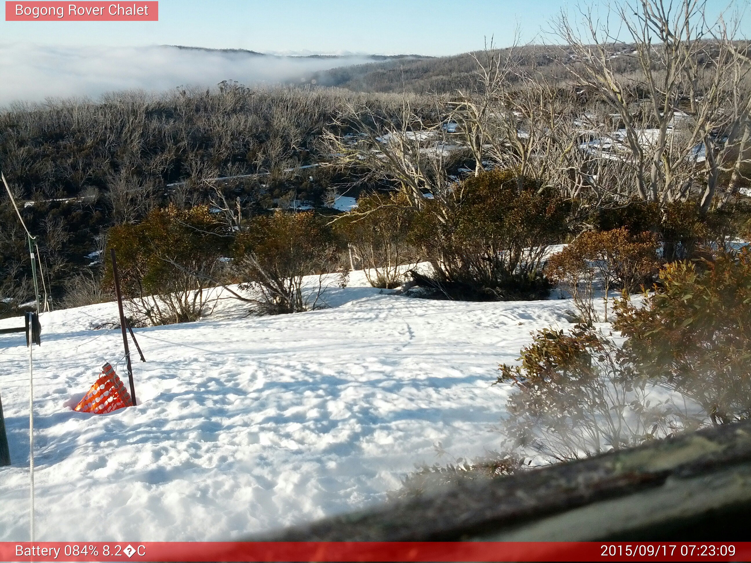 Bogong Web Cam 7:23am Thursday 17th of September 2015