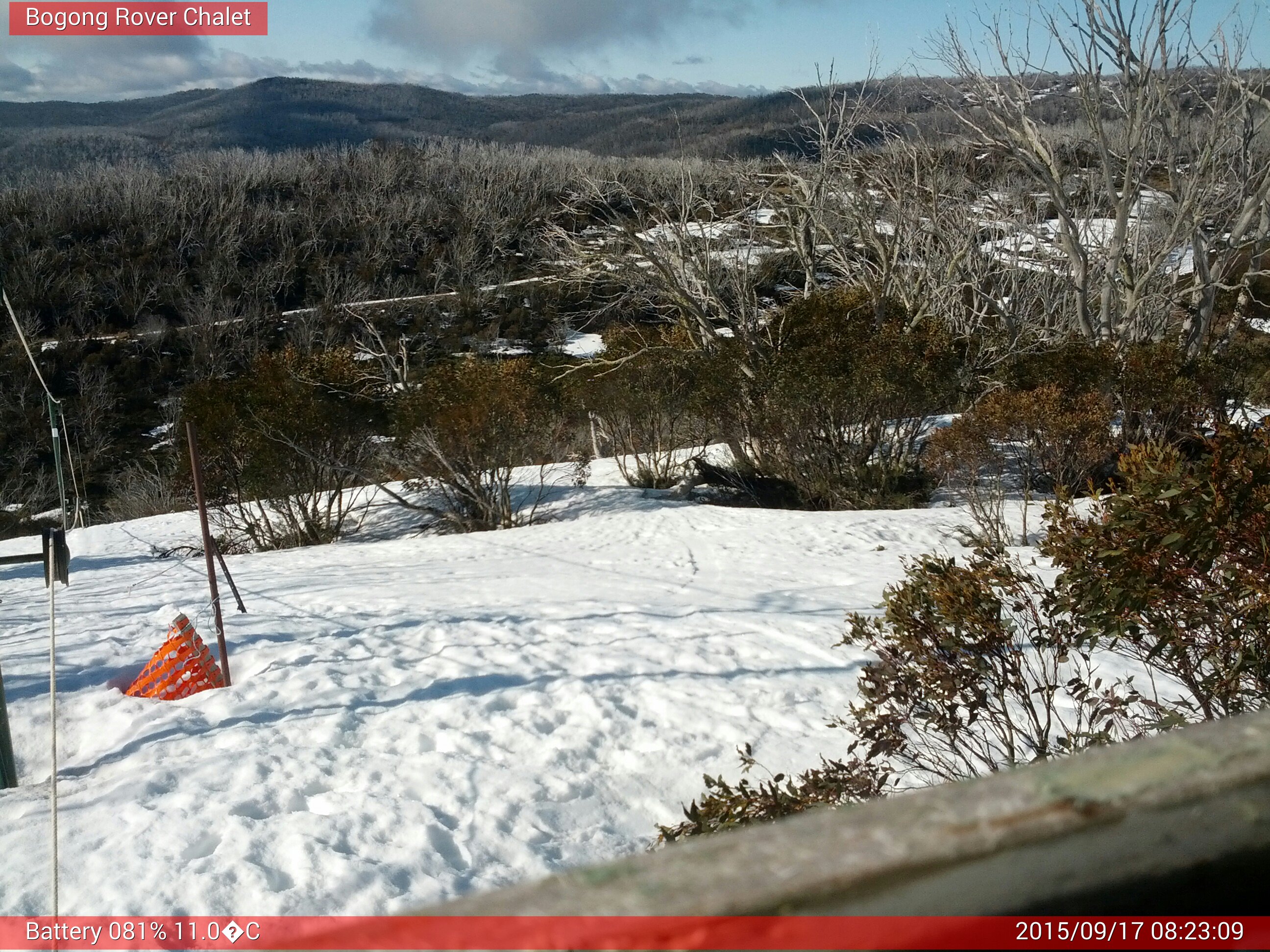 Bogong Web Cam 8:23am Thursday 17th of September 2015