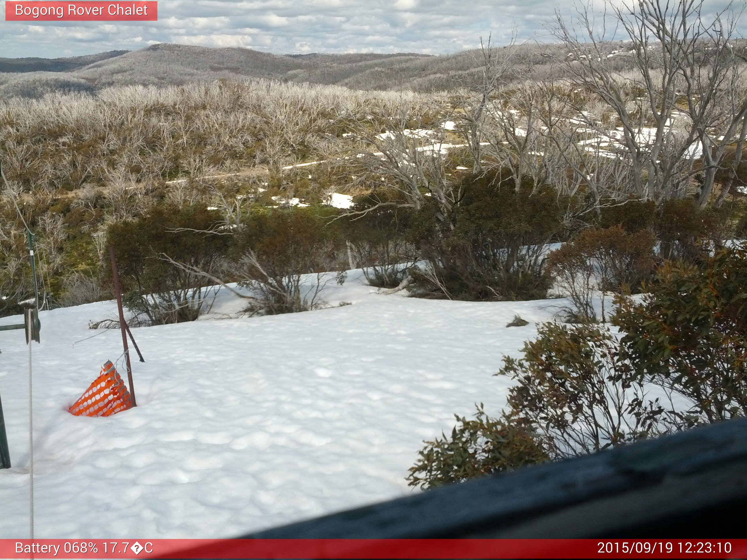 Bogong Web Cam 12:23pm Saturday 19th of September 2015