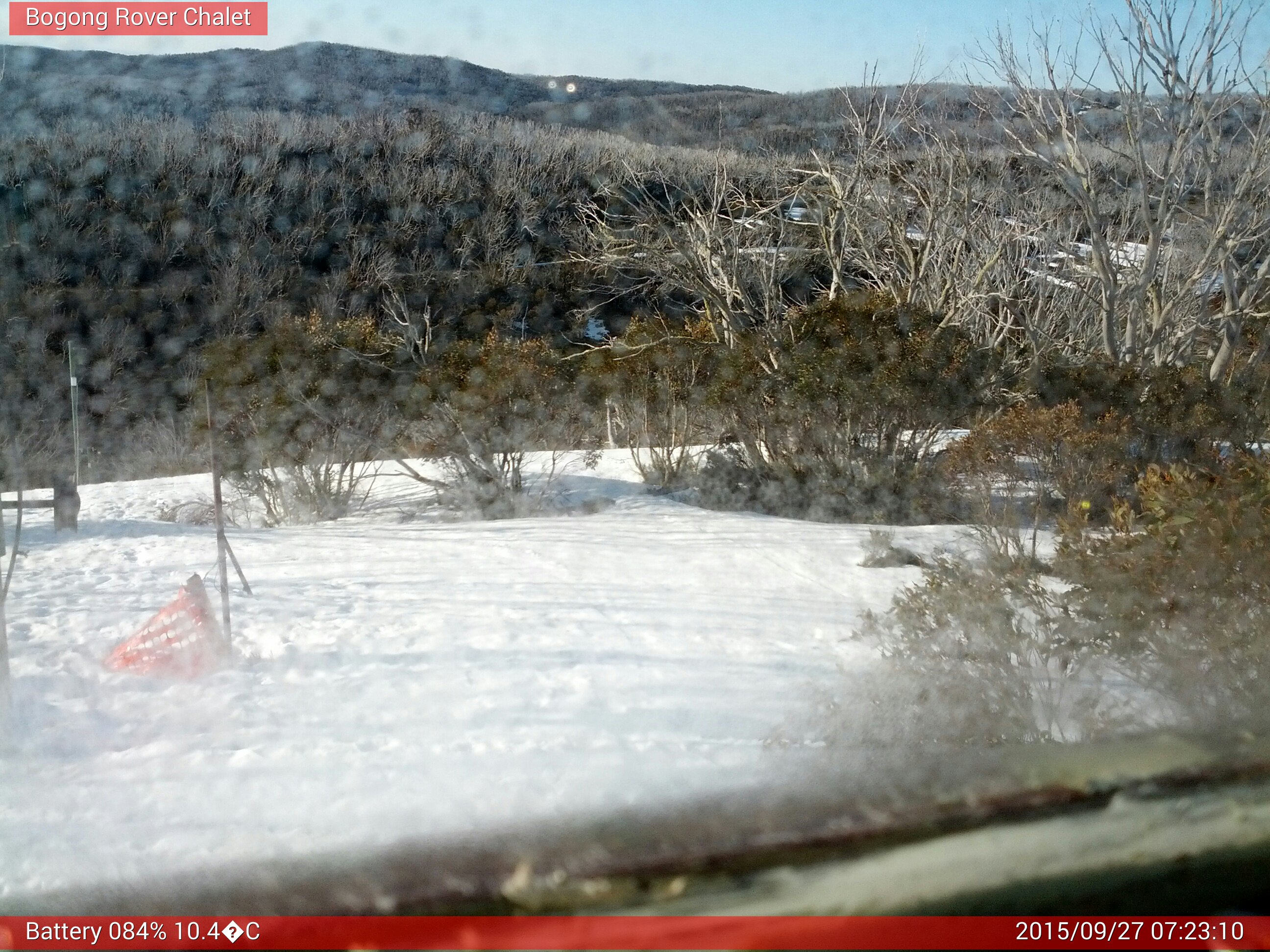 Bogong Web Cam 7:23am Sunday 27th of September 2015