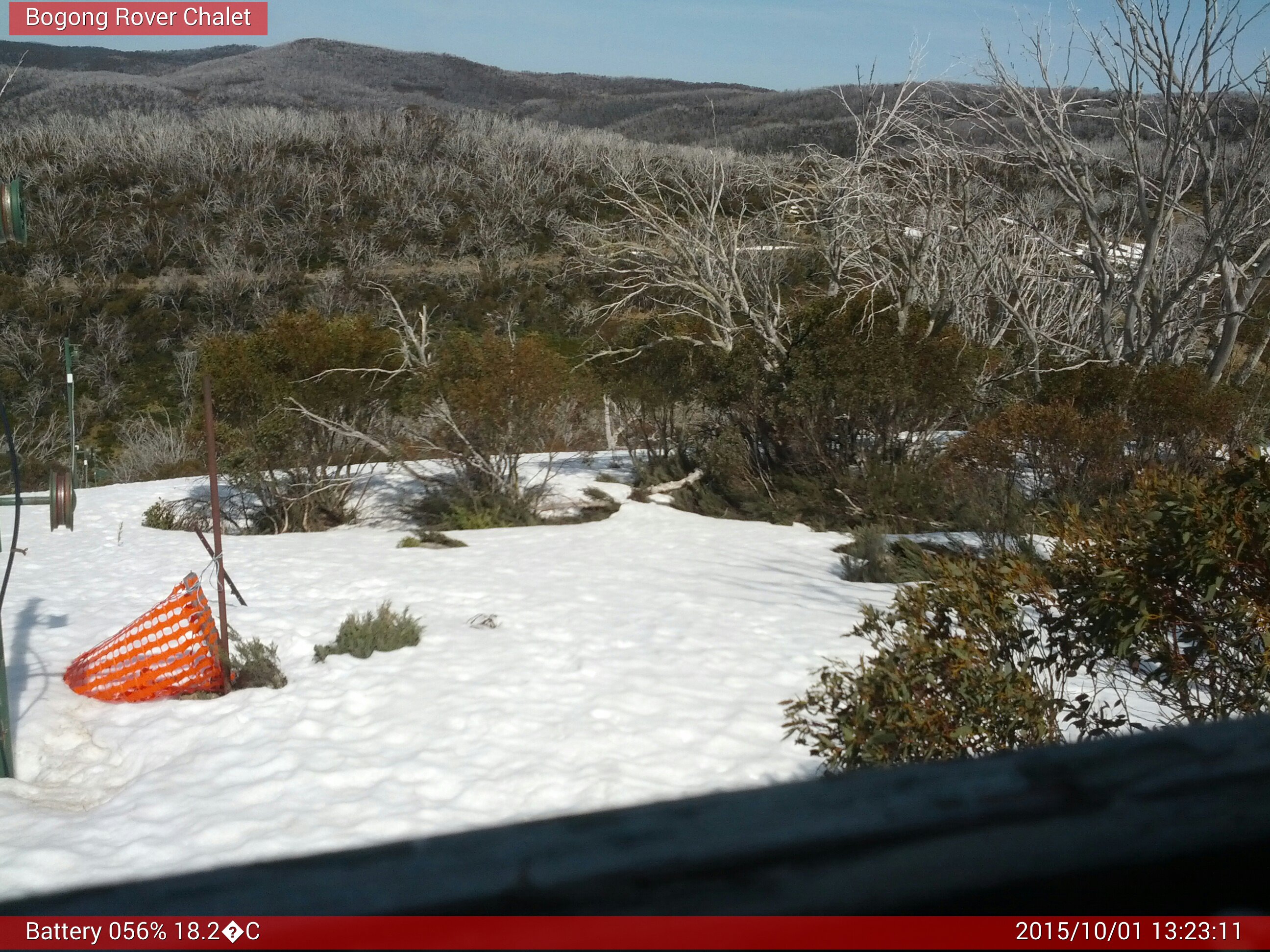 Bogong Web Cam 1:23pm Thursday 1st of October 2015