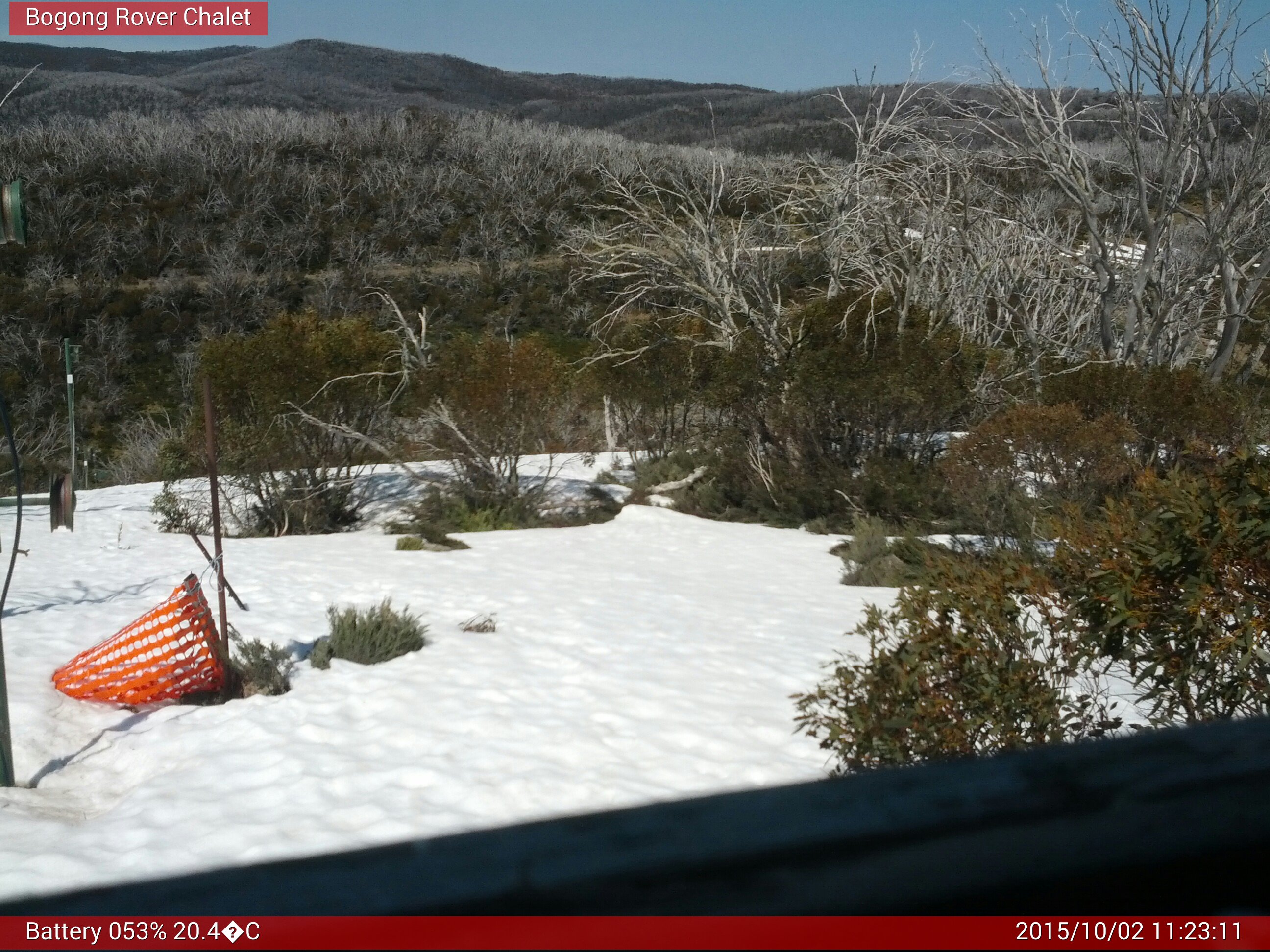 Bogong Web Cam 11:23am Friday 2nd of October 2015