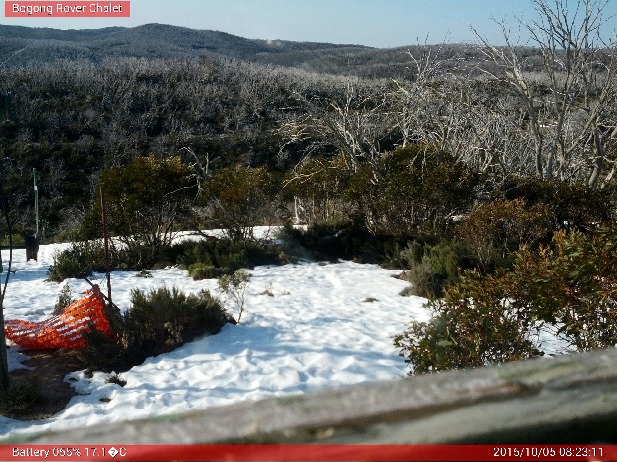 Bogong Web Cam 8:23am Monday 5th of October 2015