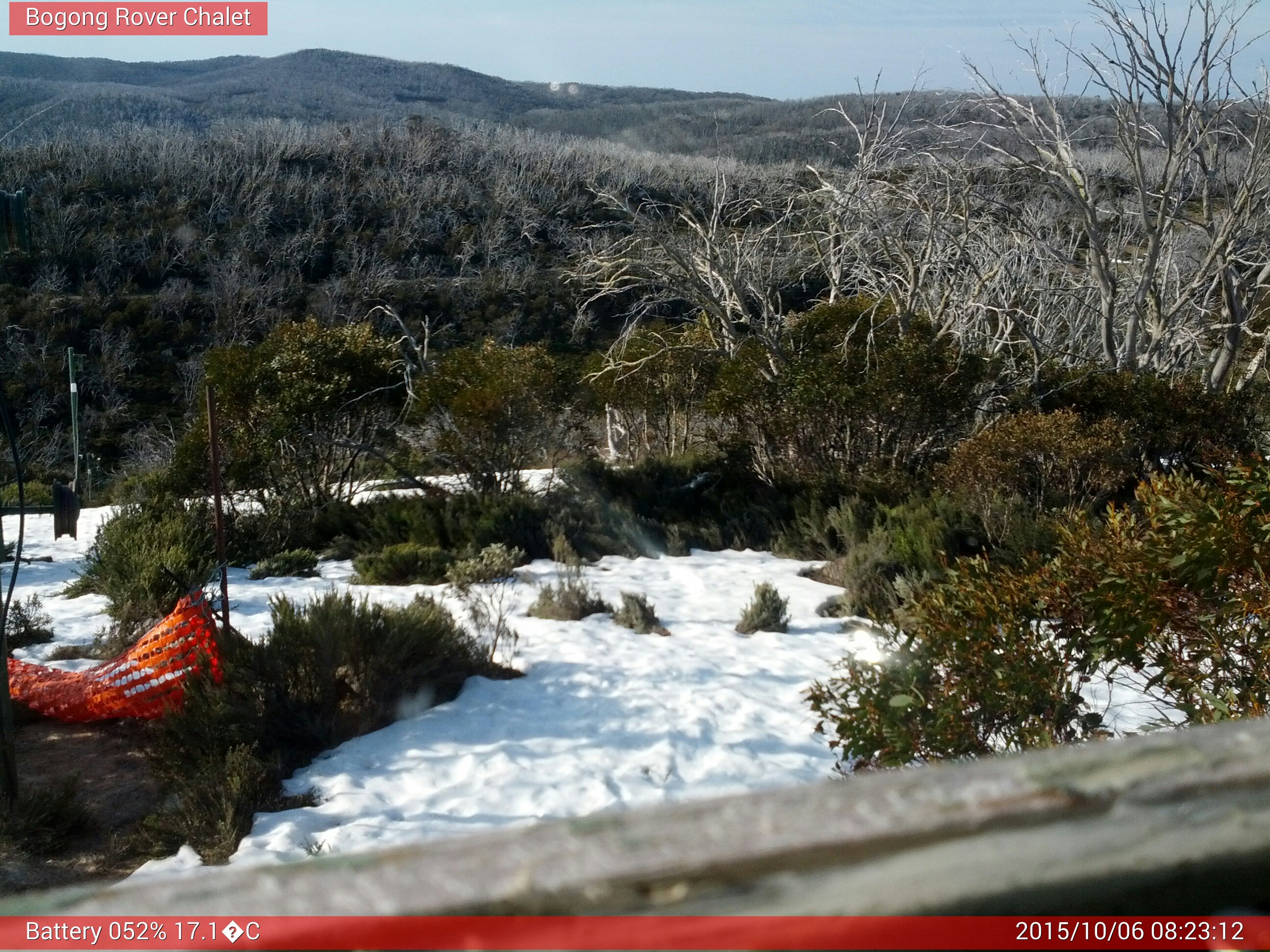 Bogong Web Cam 8:23am Tuesday 6th of October 2015