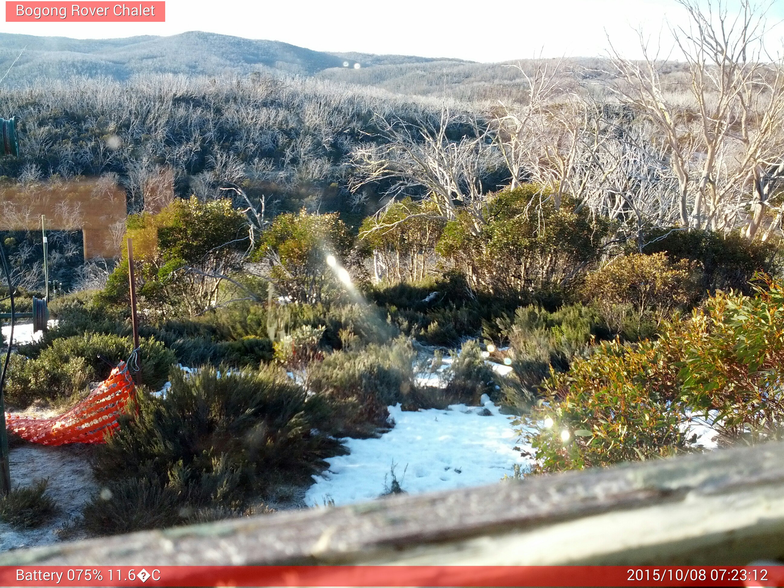 Bogong Web Cam 7:23am Thursday 8th of October 2015