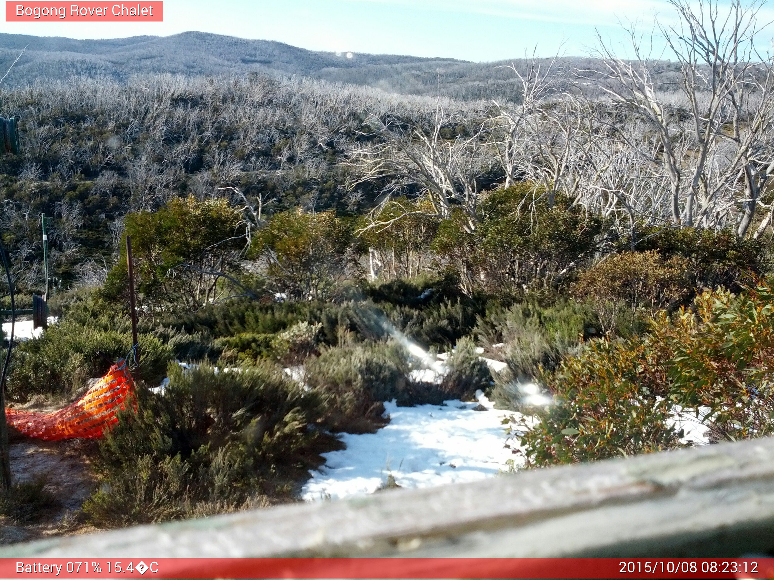 Bogong Web Cam 8:23am Thursday 8th of October 2015