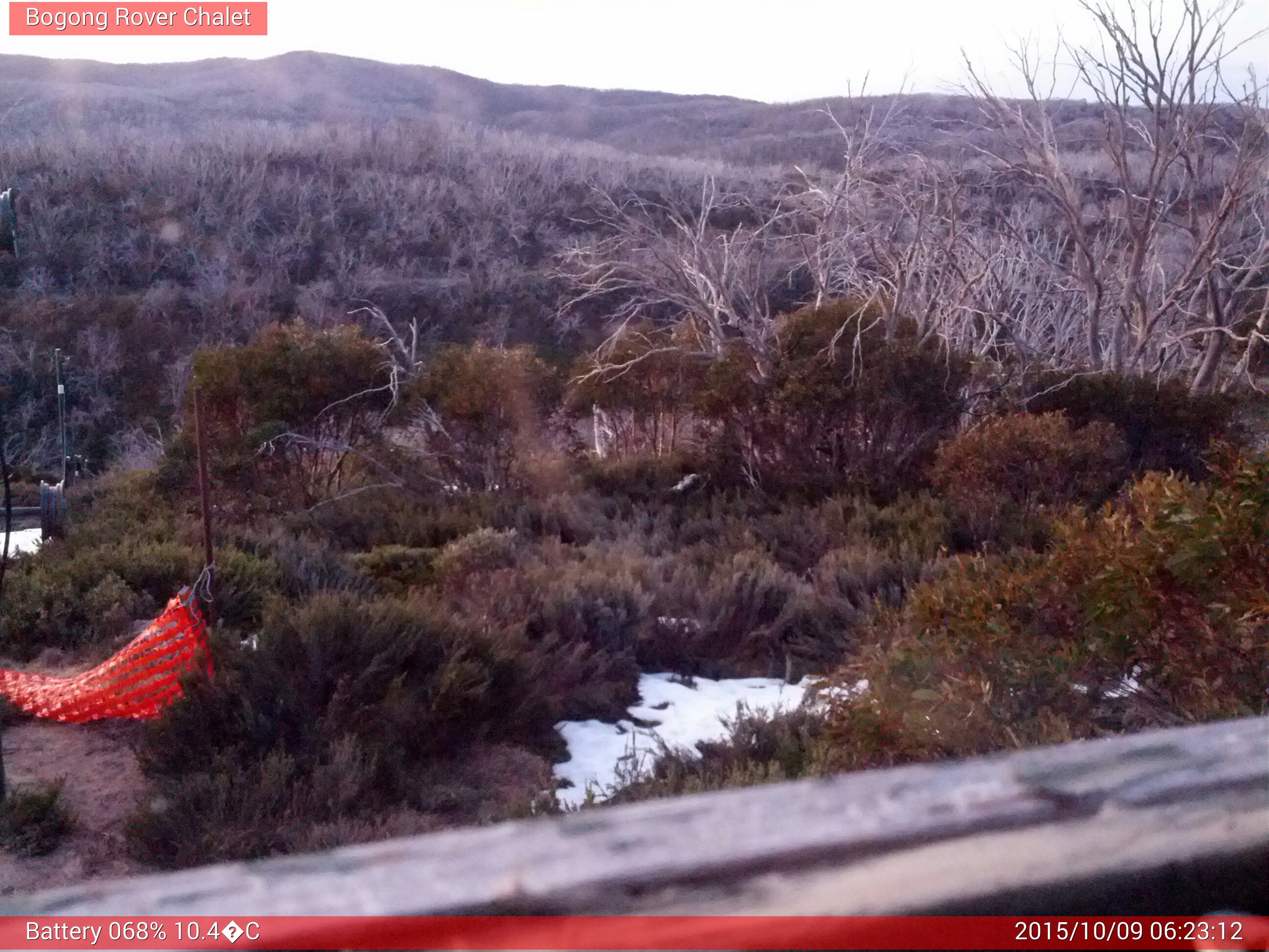 Bogong Web Cam 6:23am Friday 9th of October 2015