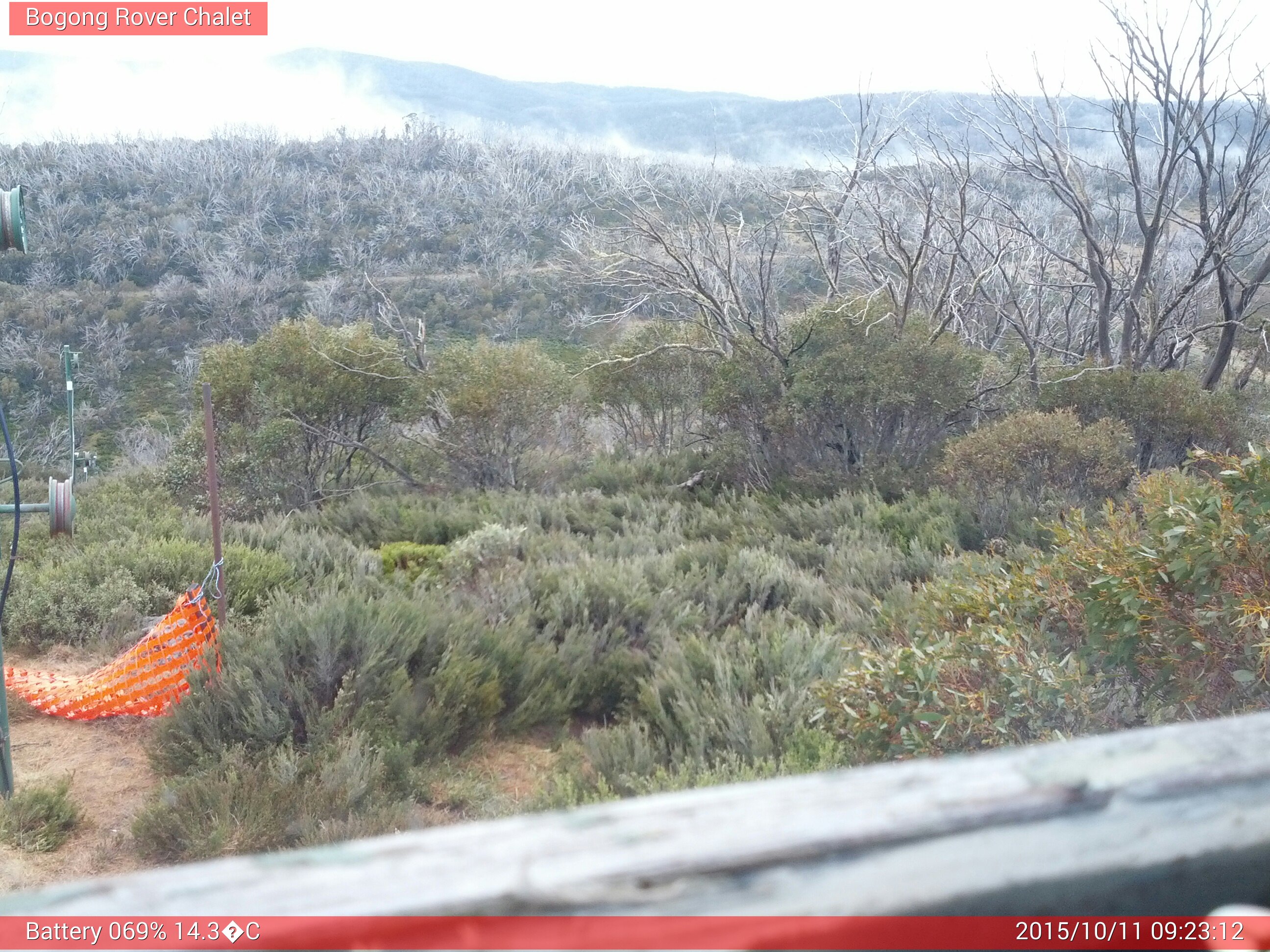 Bogong Web Cam 9:23am Sunday 11th of October 2015