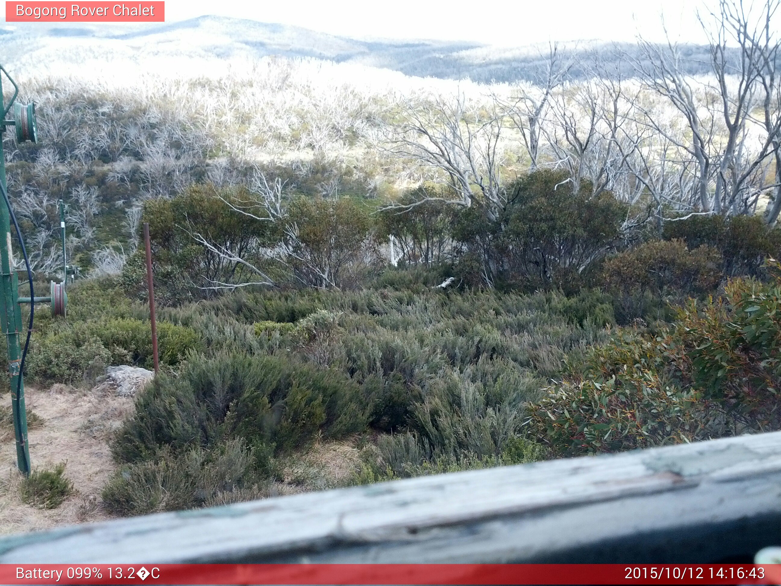 Bogong Web Cam 2:16pm Monday 12th of October 2015