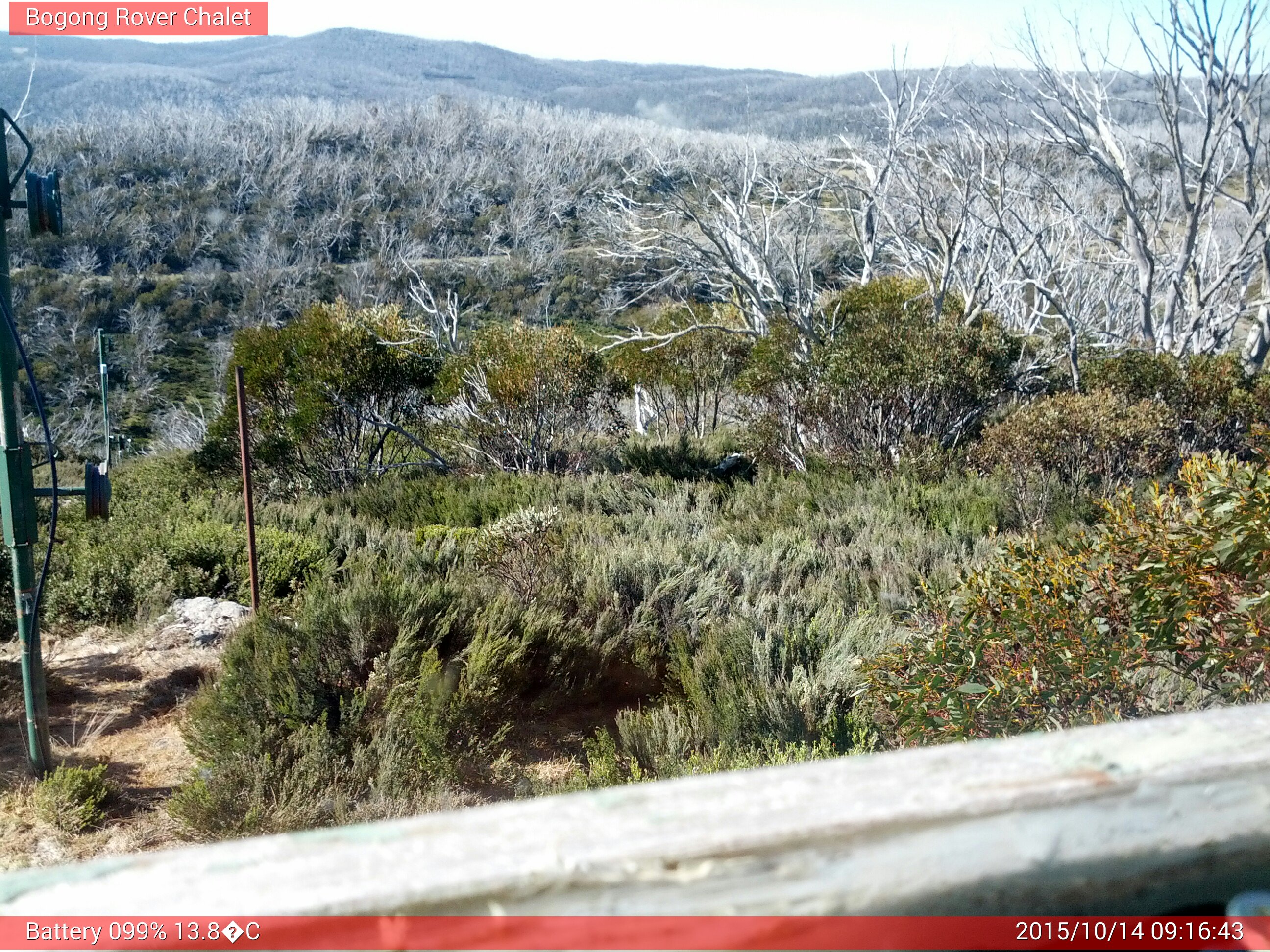 Bogong Web Cam 9:16am Wednesday 14th of October 2015