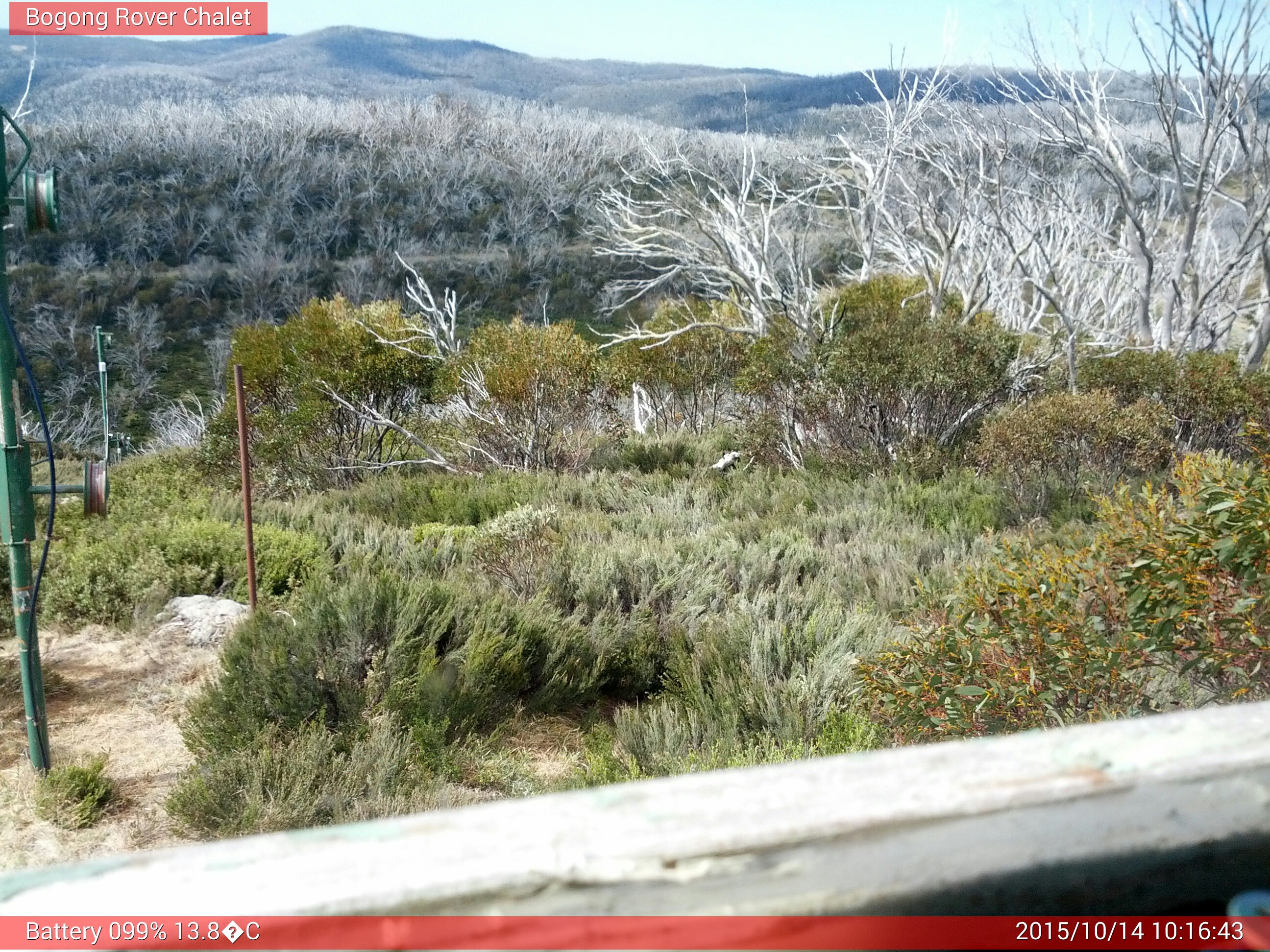 Bogong Web Cam 10:16am Wednesday 14th of October 2015