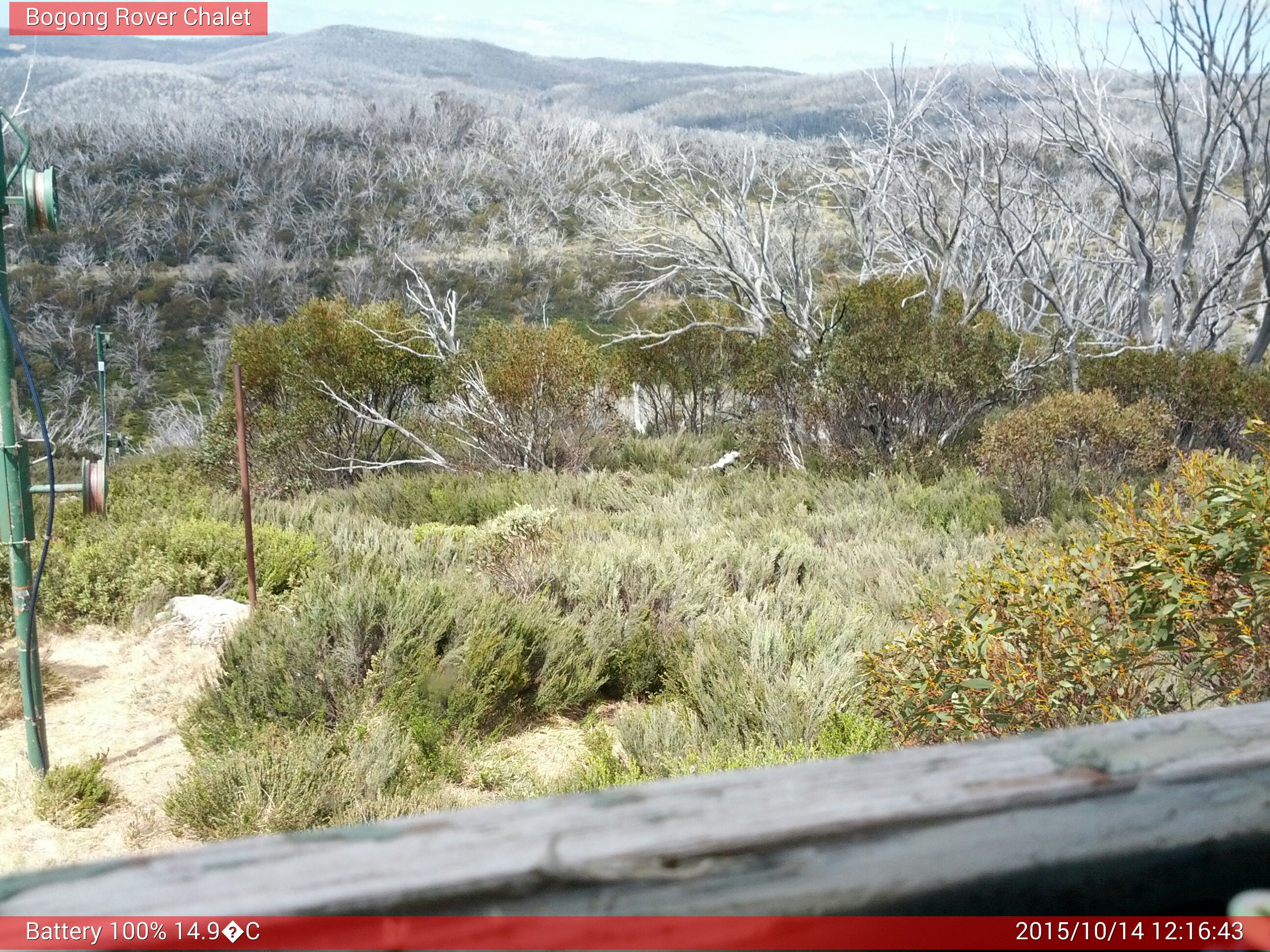 Bogong Web Cam 12:16pm Wednesday 14th of October 2015