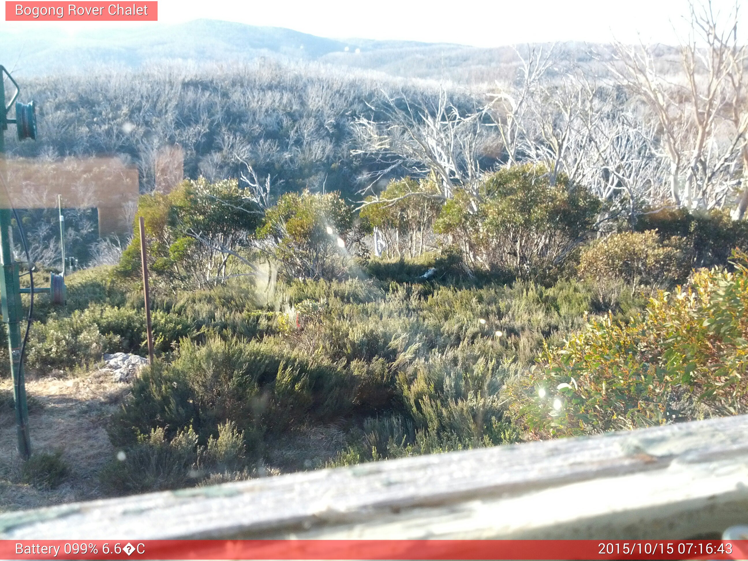 Bogong Web Cam 7:16am Thursday 15th of October 2015