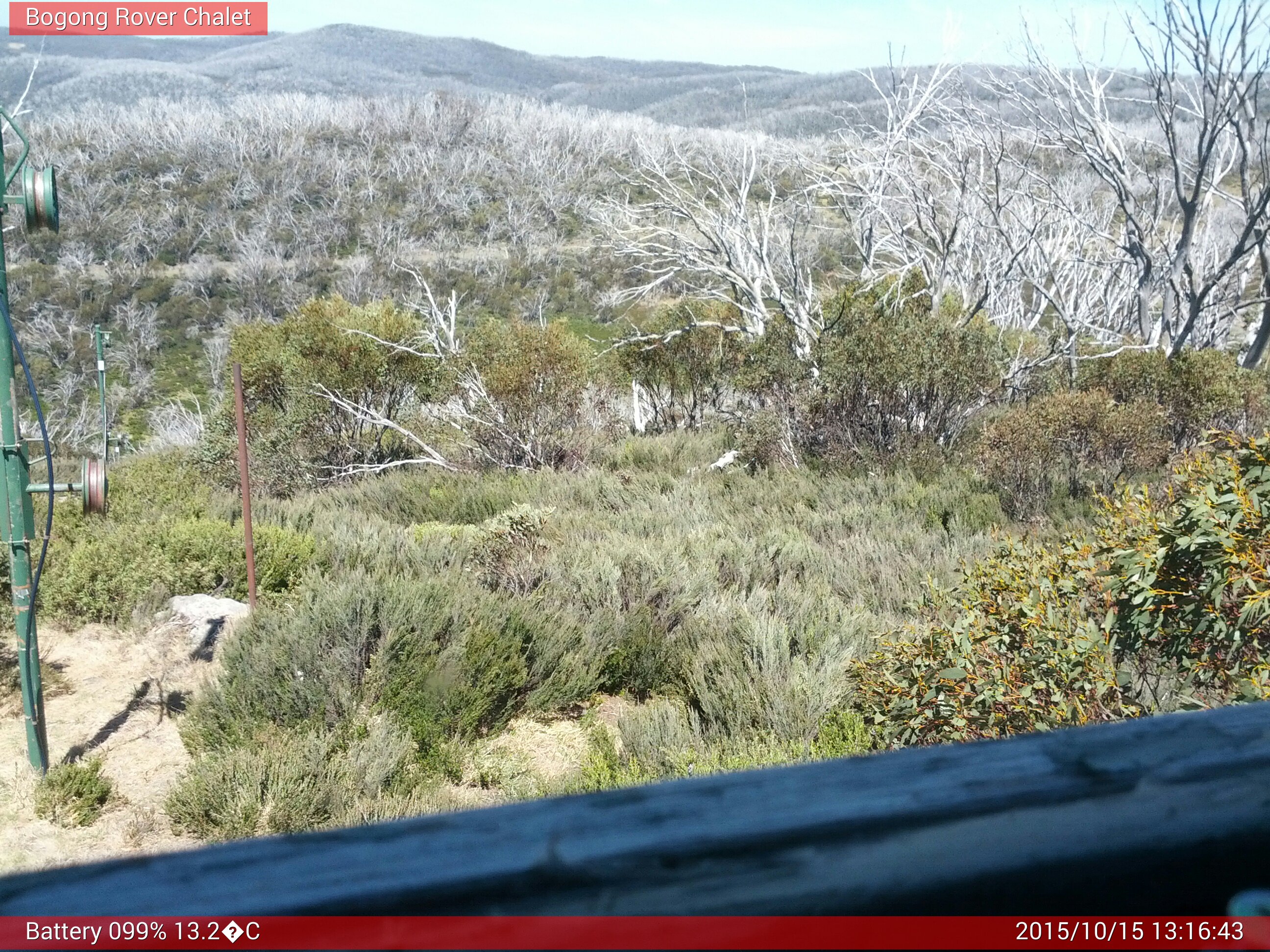 Bogong Web Cam 1:16pm Thursday 15th of October 2015