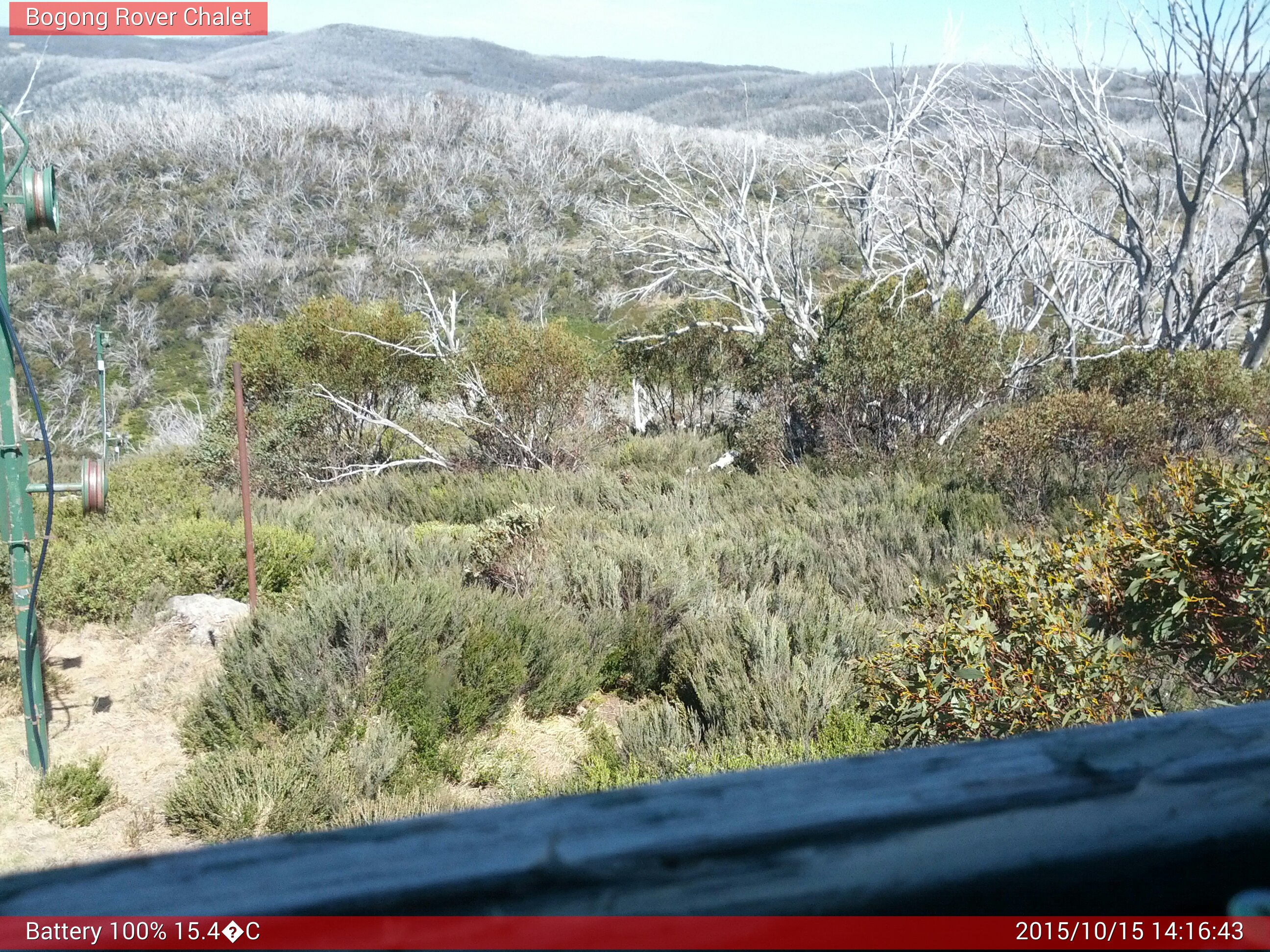 Bogong Web Cam 2:16pm Thursday 15th of October 2015