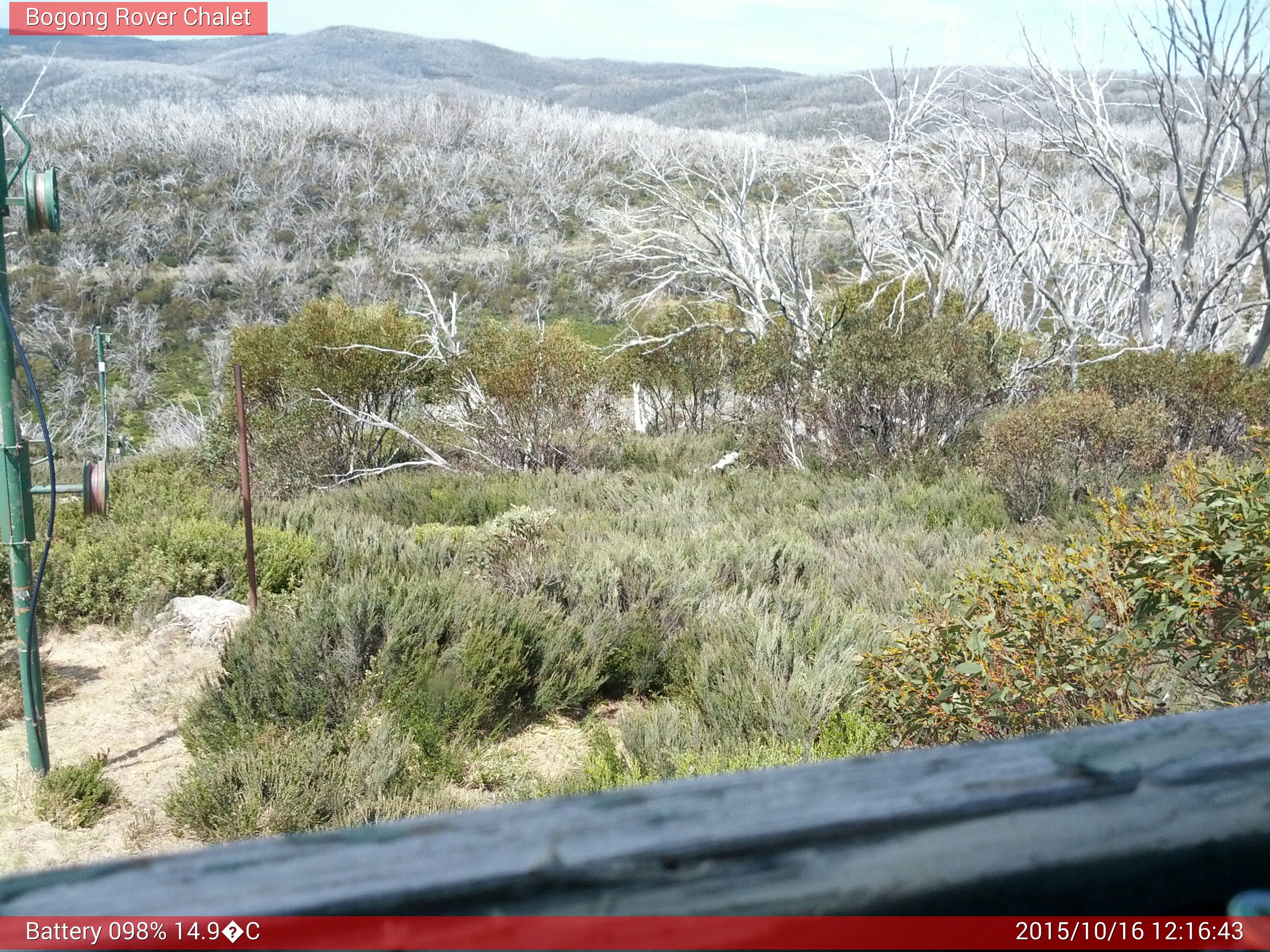 Bogong Web Cam 12:16pm Friday 16th of October 2015