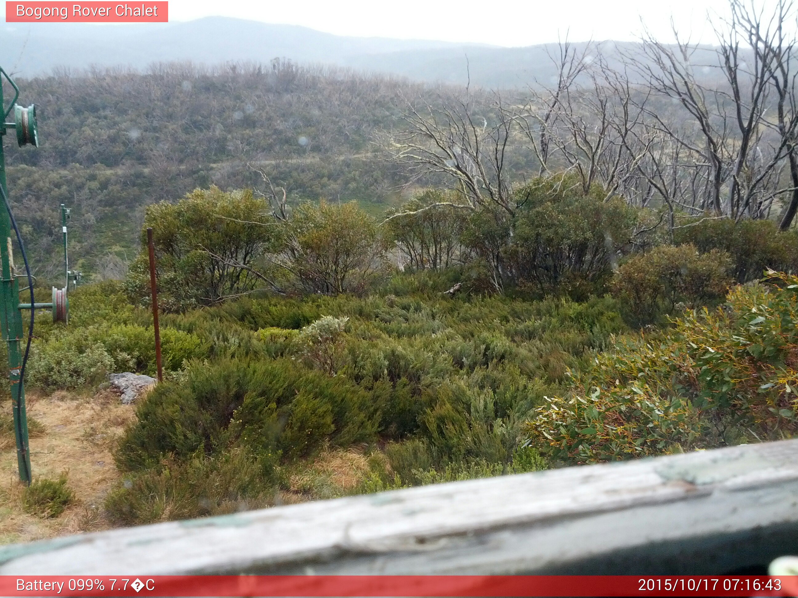 Bogong Web Cam 7:16am Saturday 17th of October 2015