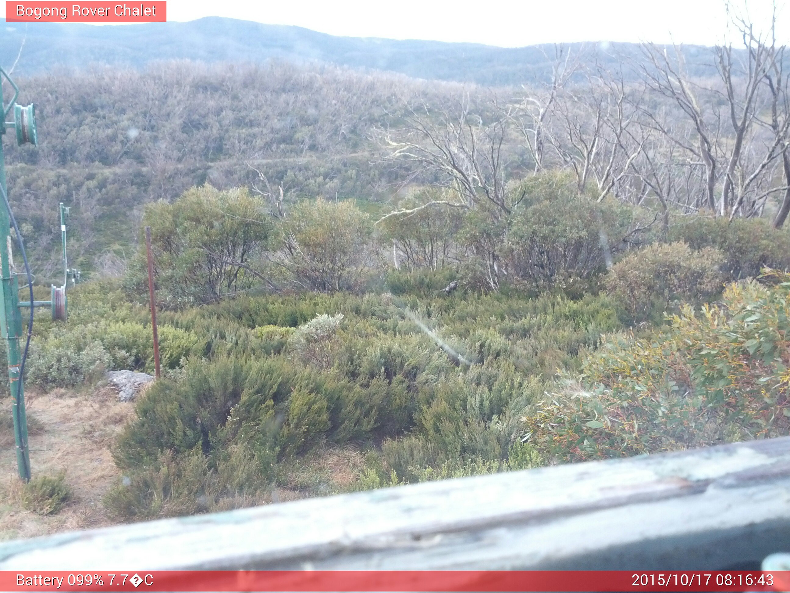 Bogong Web Cam 8:16am Saturday 17th of October 2015