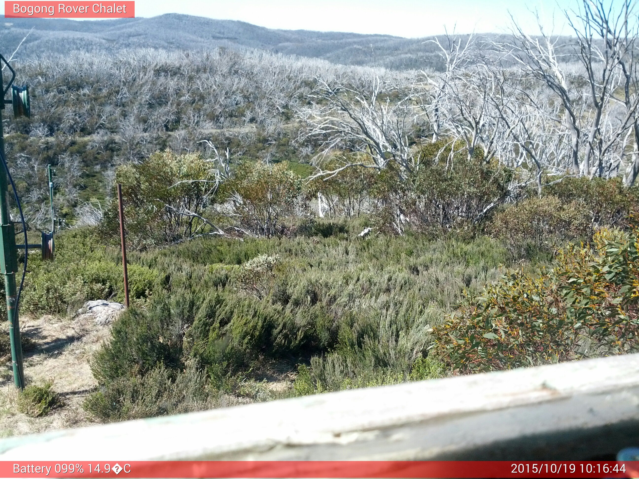 Bogong Web Cam 10:16am Monday 19th of October 2015