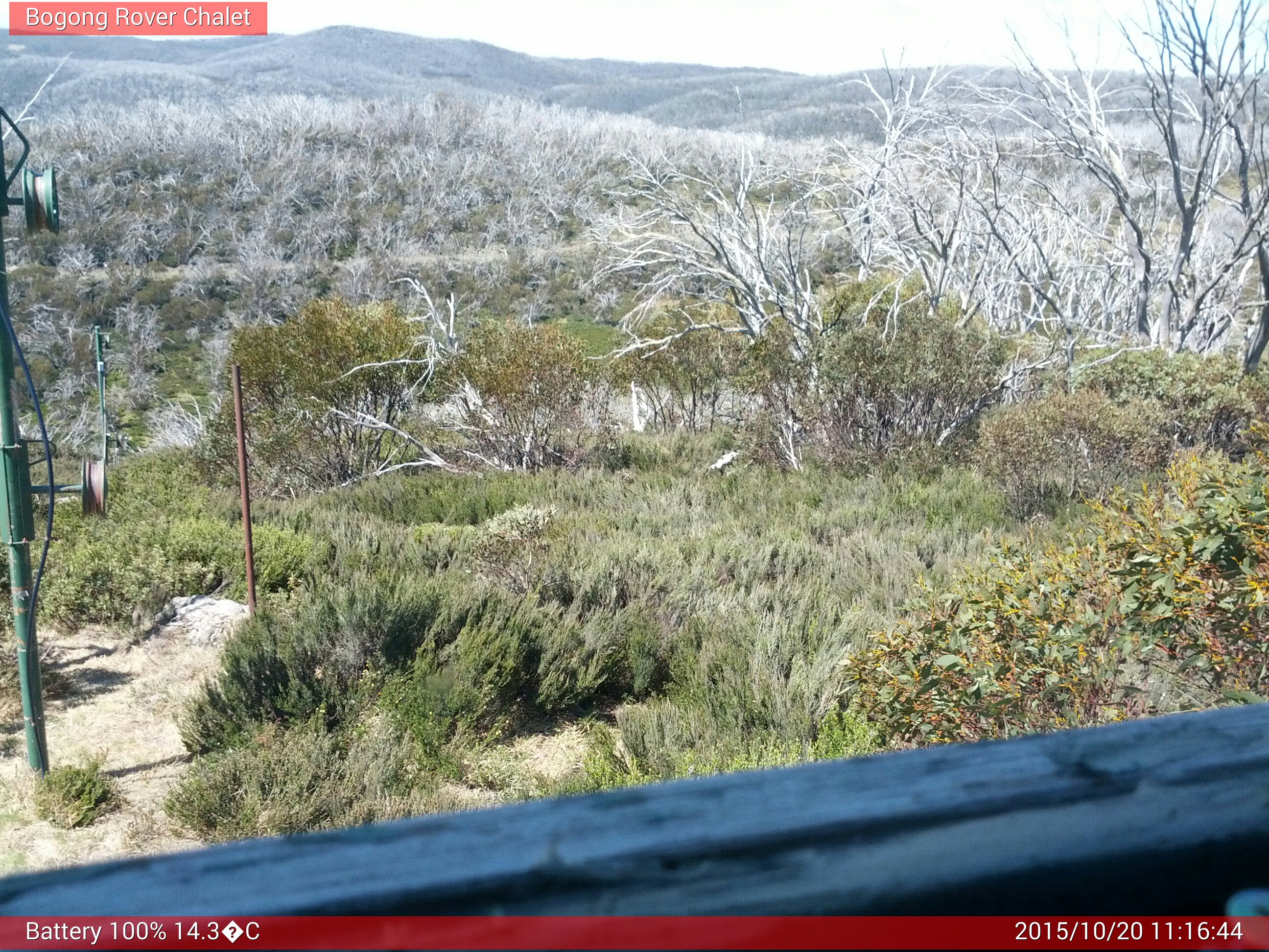 Bogong Web Cam 11:16am Tuesday 20th of October 2015