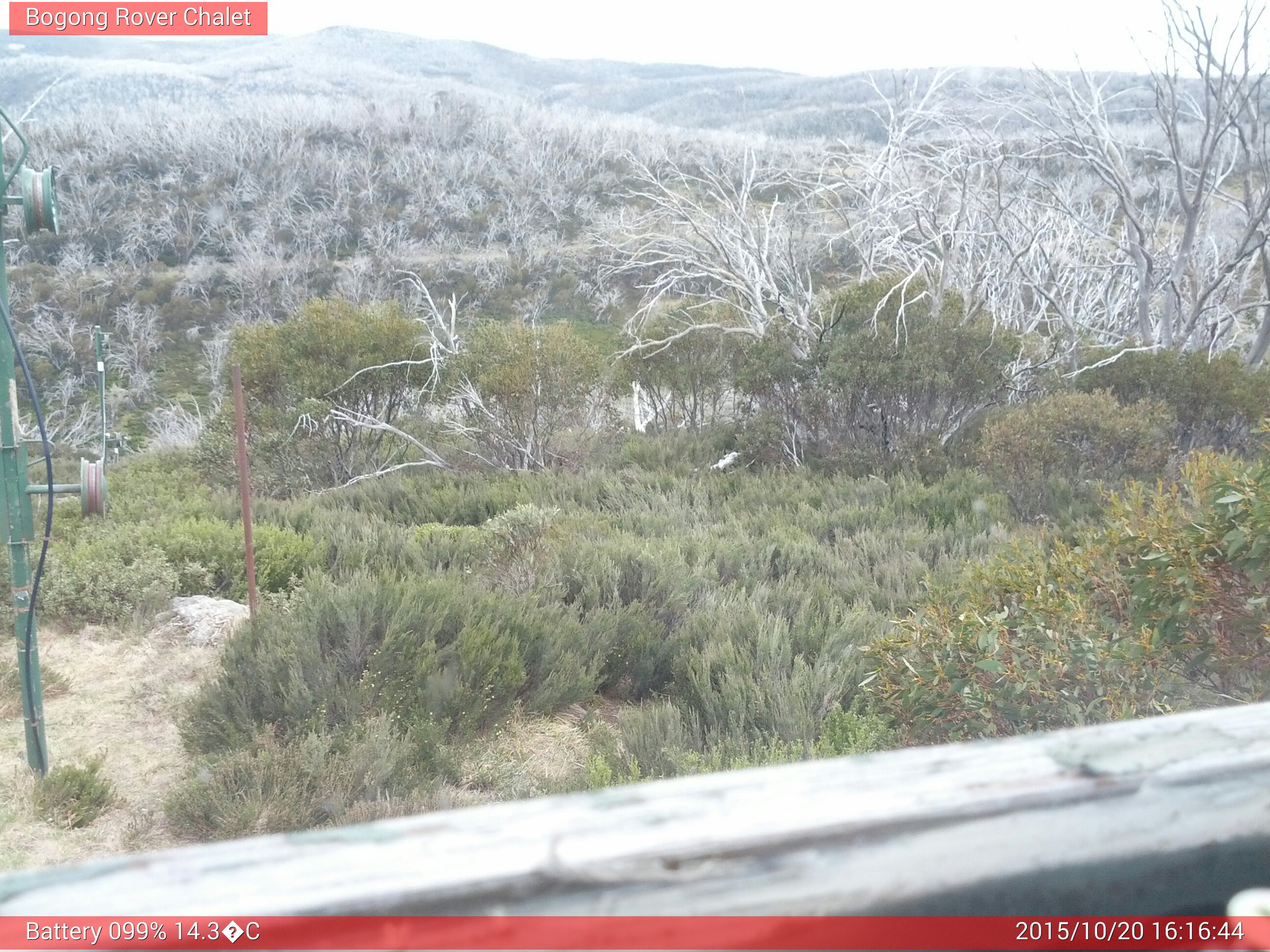 Bogong Web Cam 4:16pm Tuesday 20th of October 2015