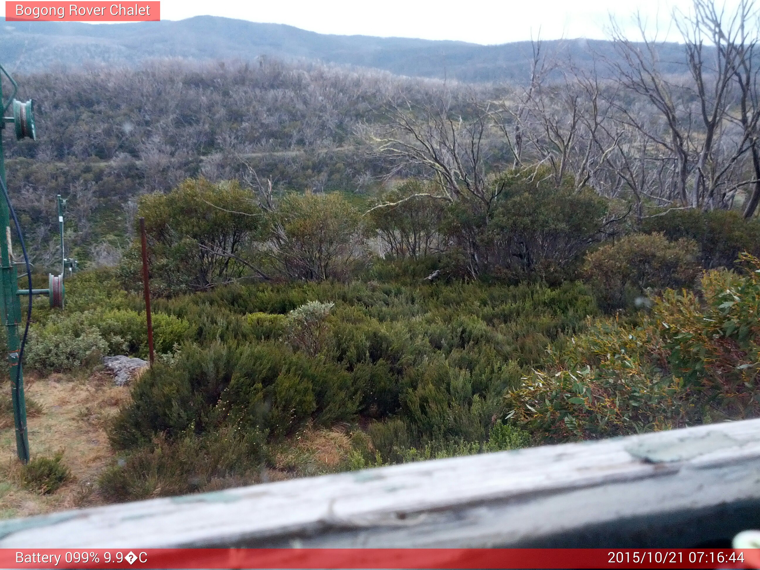 Bogong Web Cam 7:16am Wednesday 21st of October 2015