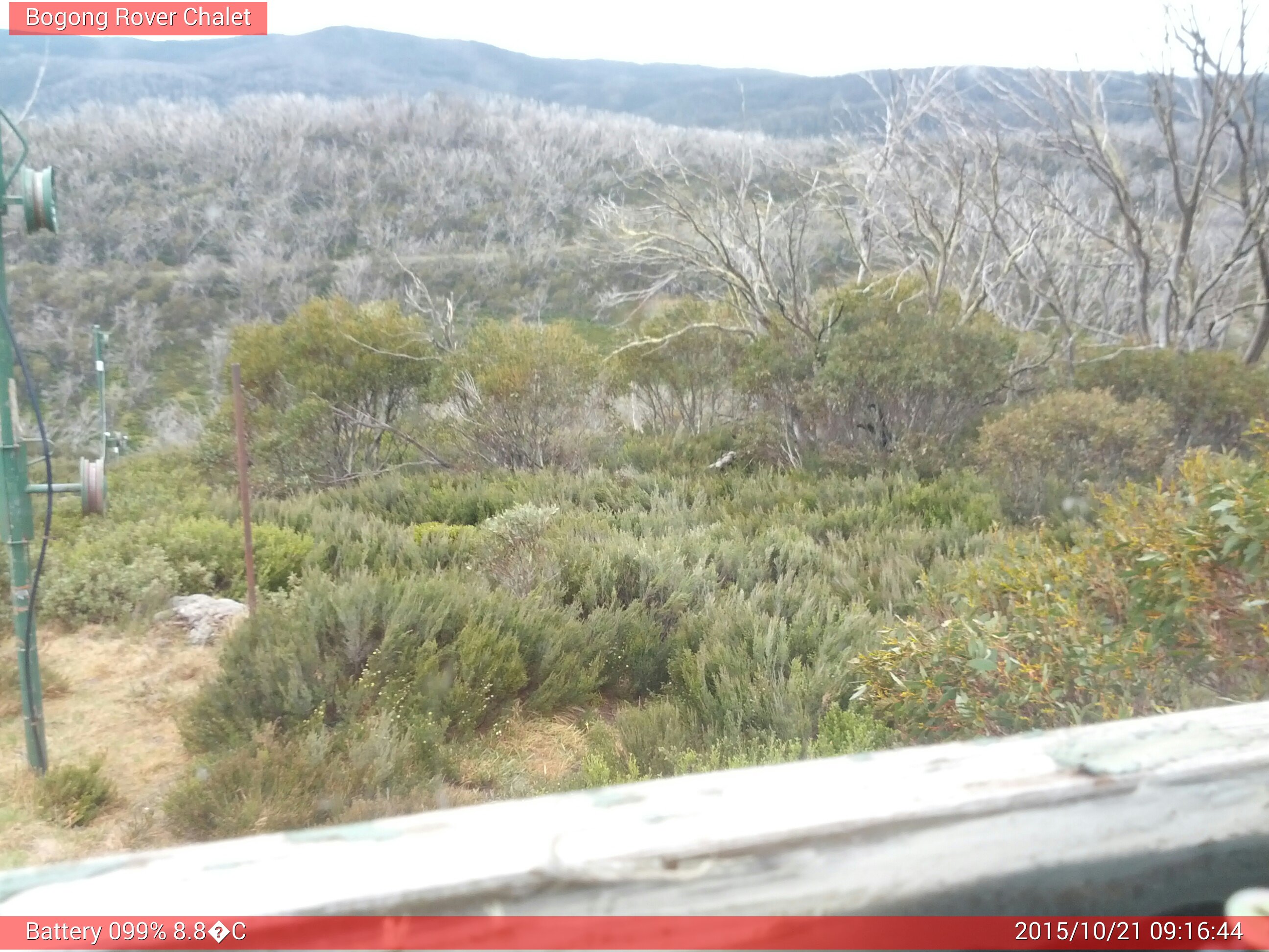 Bogong Web Cam 9:16am Wednesday 21st of October 2015