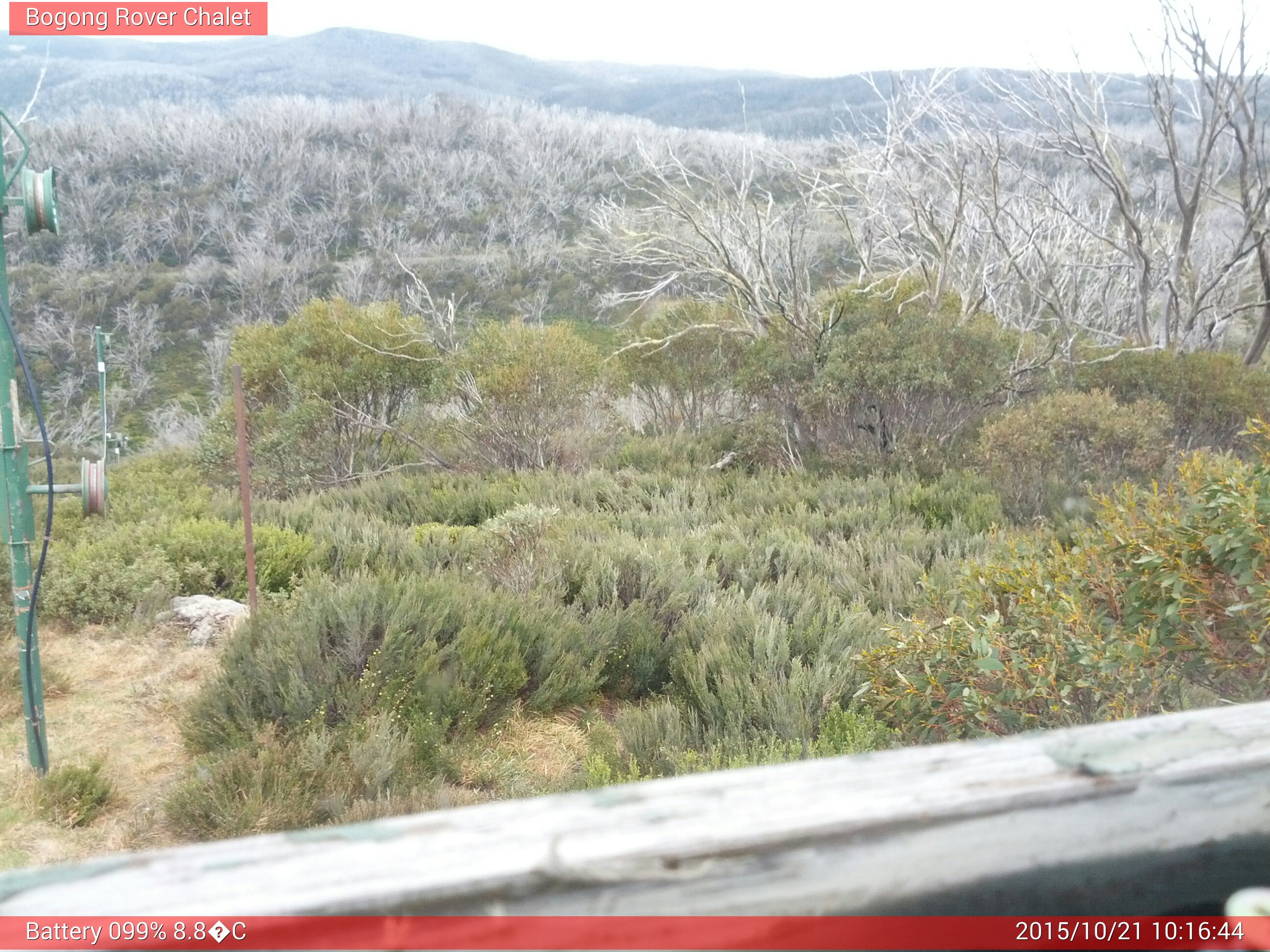 Bogong Web Cam 10:16am Wednesday 21st of October 2015