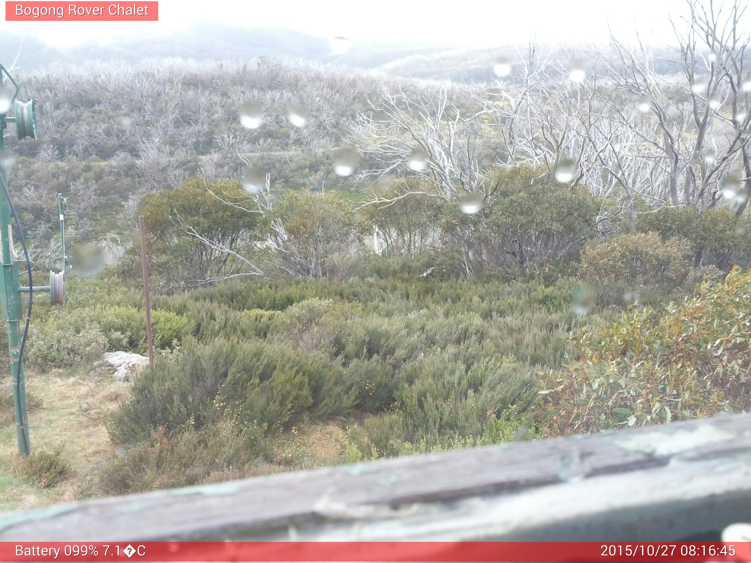 Bogong Web Cam 8:16am Tuesday 27th of October 2015