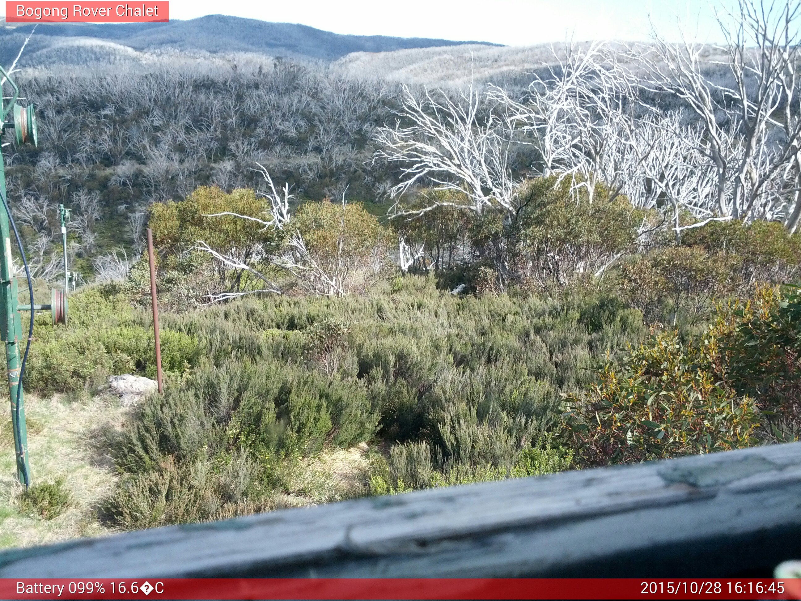 Bogong Web Cam 4:16pm Wednesday 28th of October 2015