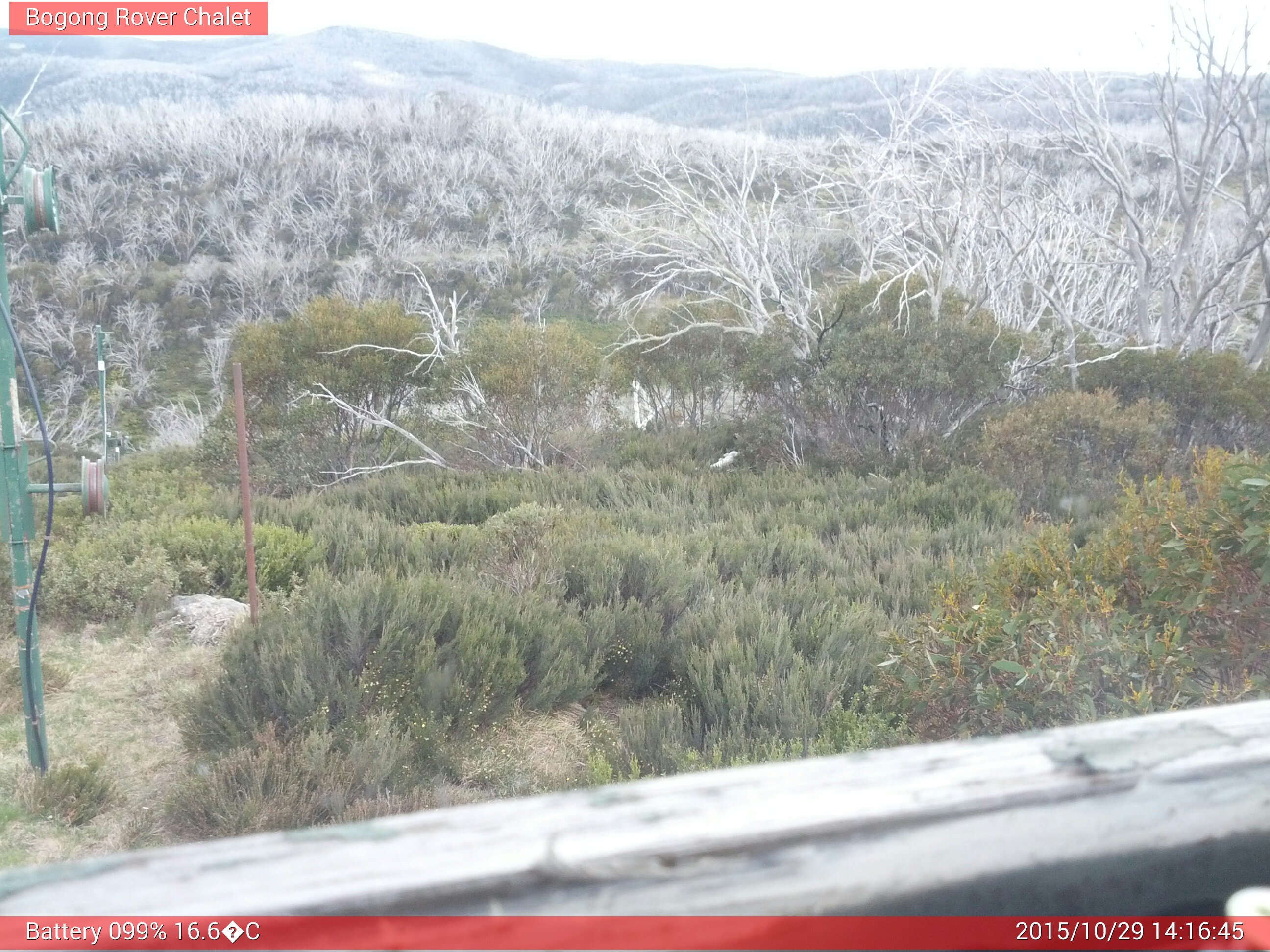 Bogong Web Cam 2:16pm Thursday 29th of October 2015