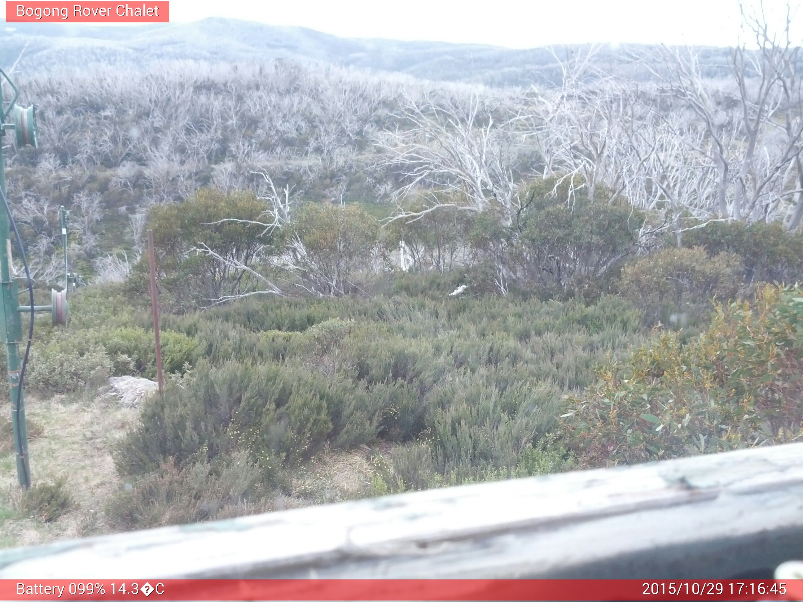 Bogong Web Cam 5:16pm Thursday 29th of October 2015