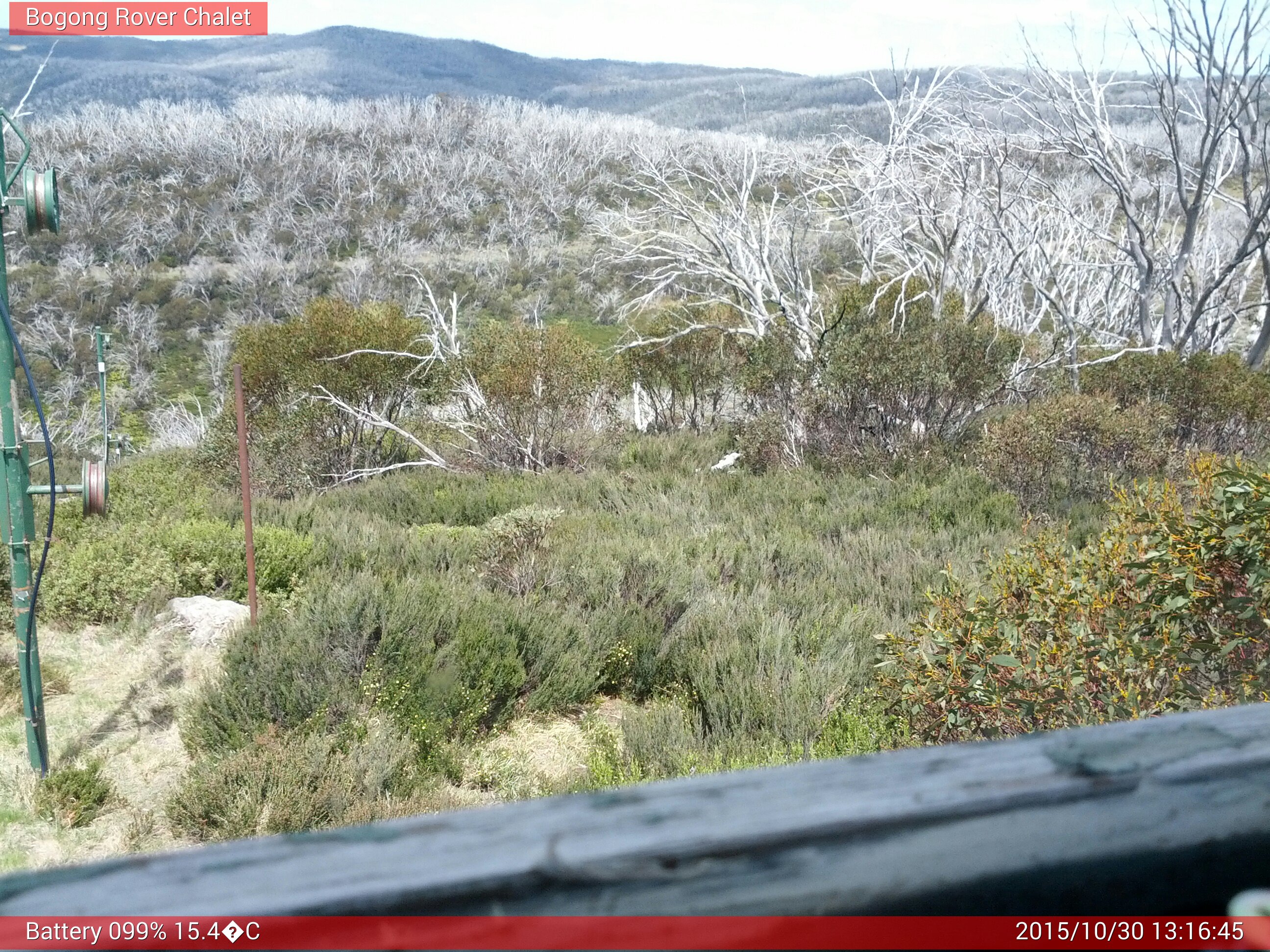 Bogong Web Cam 1:16pm Friday 30th of October 2015