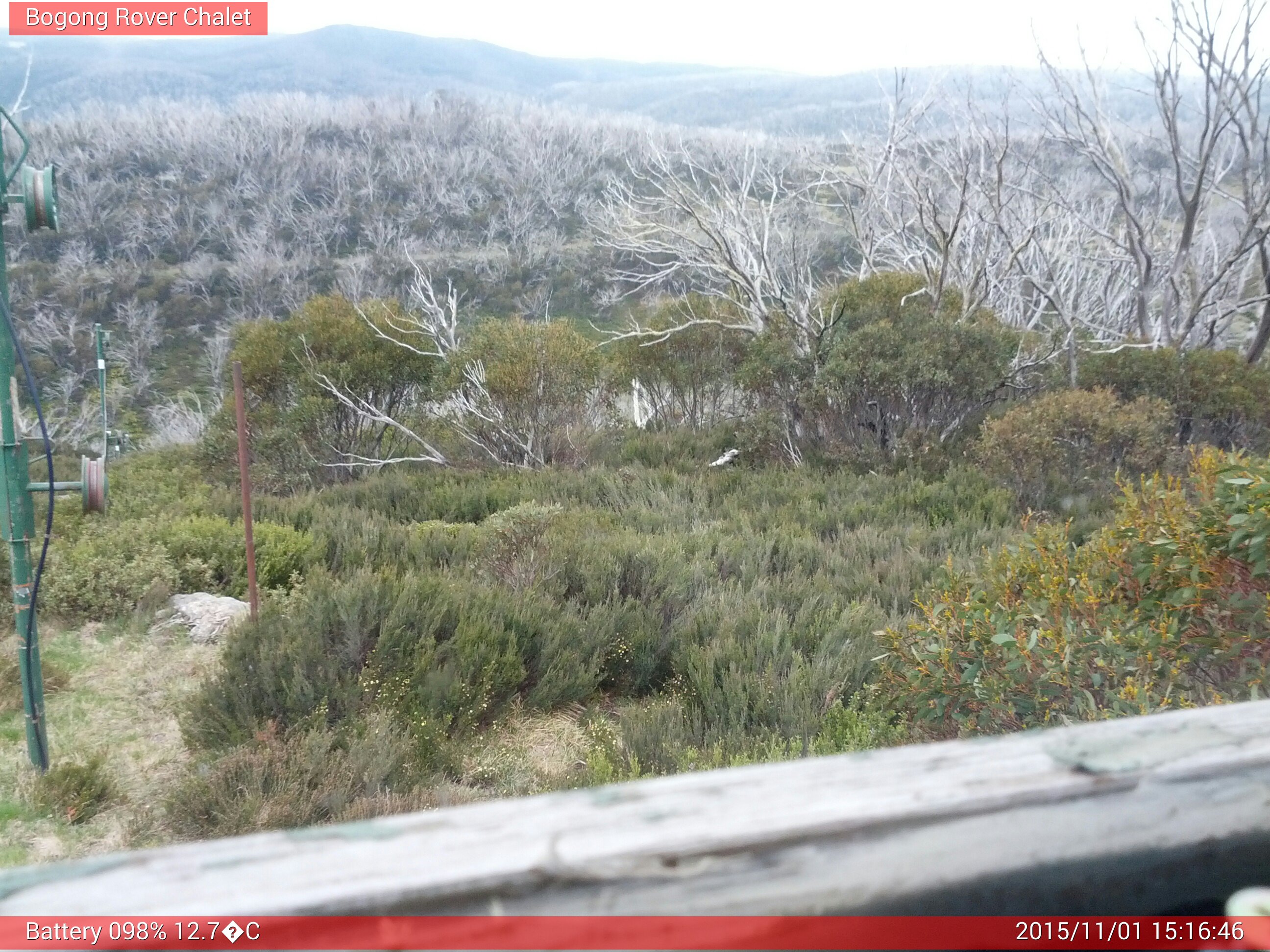 Bogong Web Cam 3:16pm Sunday 1st of November 2015