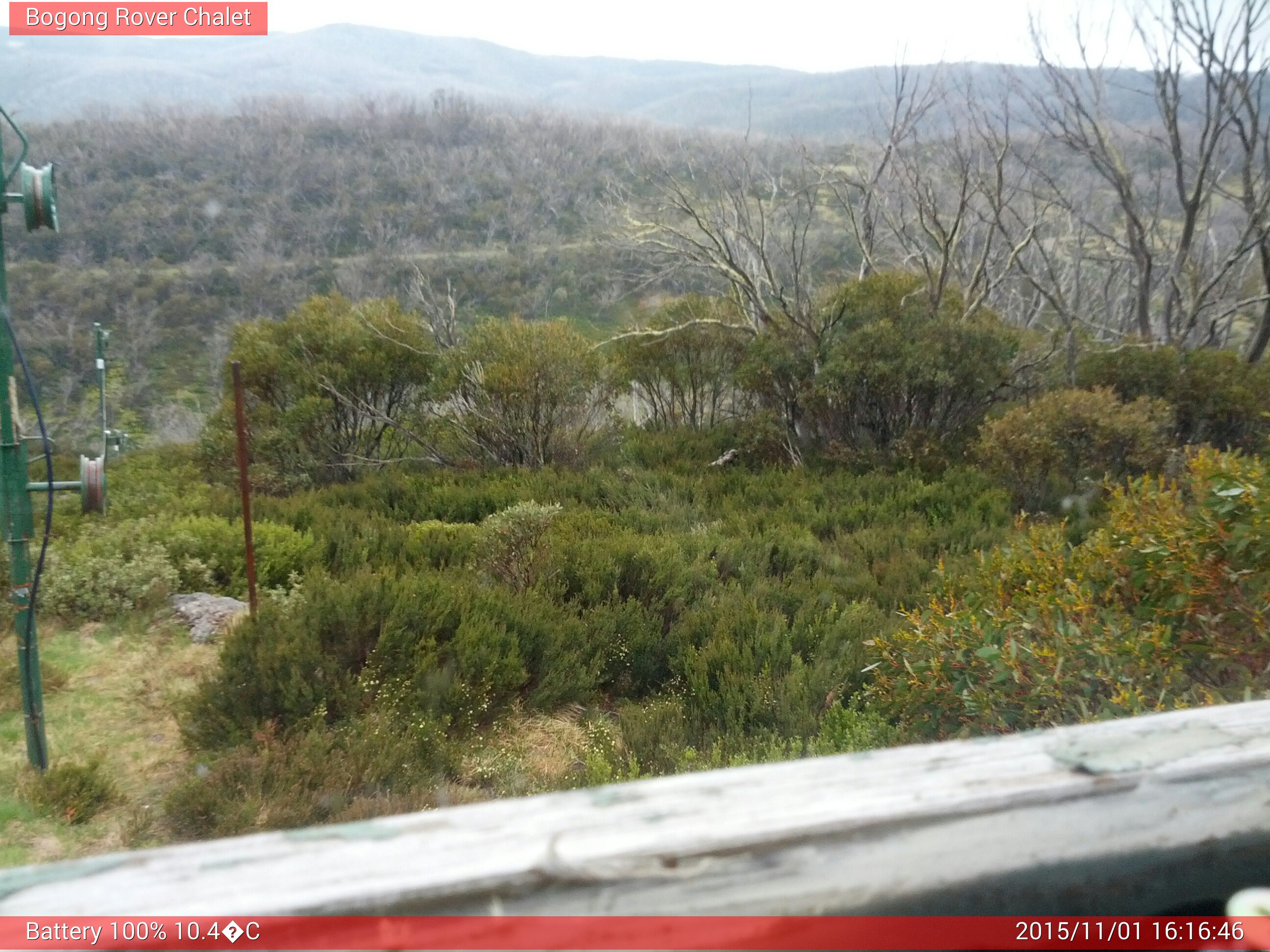 Bogong Web Cam 4:16pm Sunday 1st of November 2015