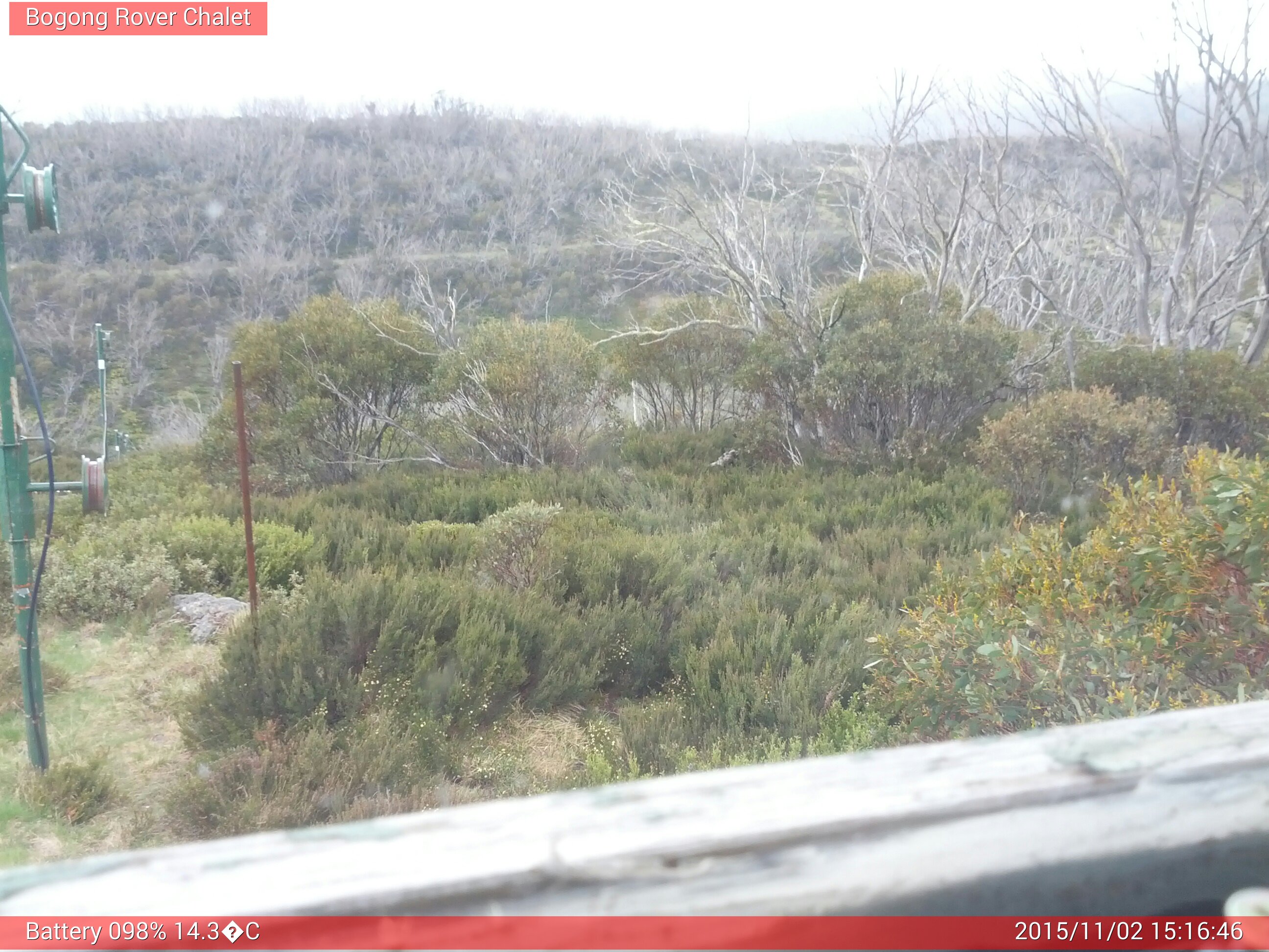 Bogong Web Cam 3:16pm Monday 2nd of November 2015