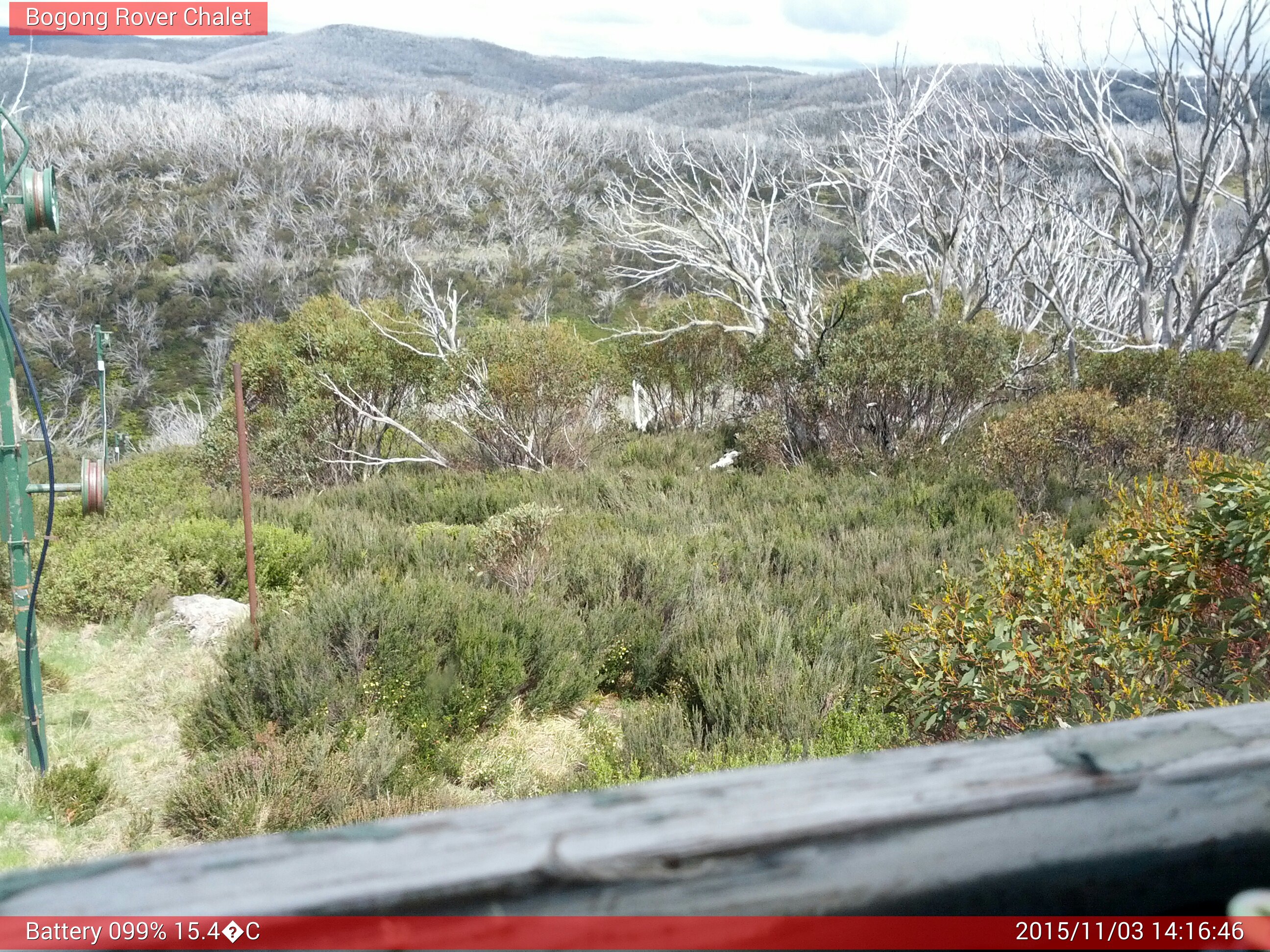 Bogong Web Cam 2:16pm Tuesday 3rd of November 2015