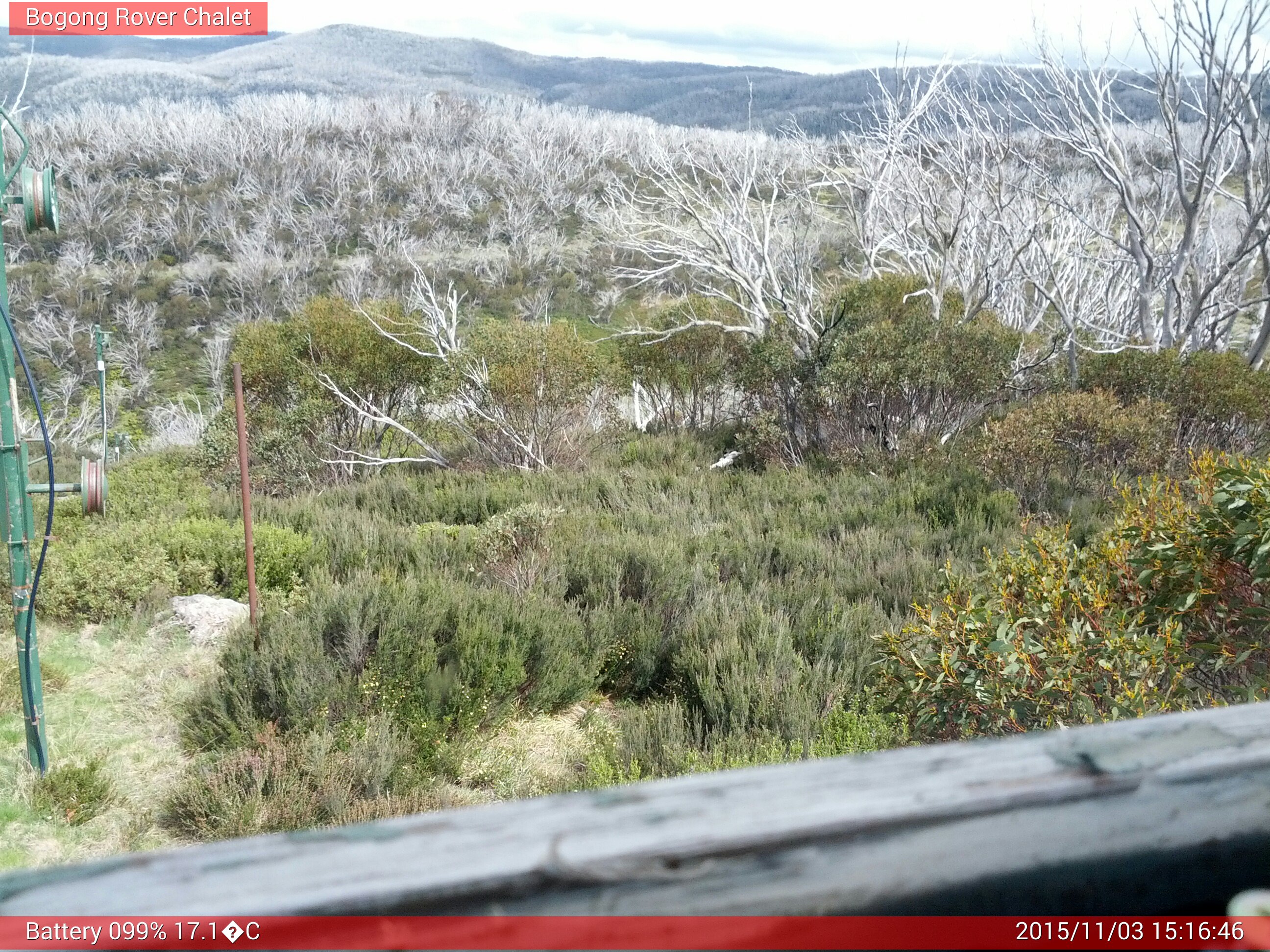 Bogong Web Cam 3:16pm Tuesday 3rd of November 2015