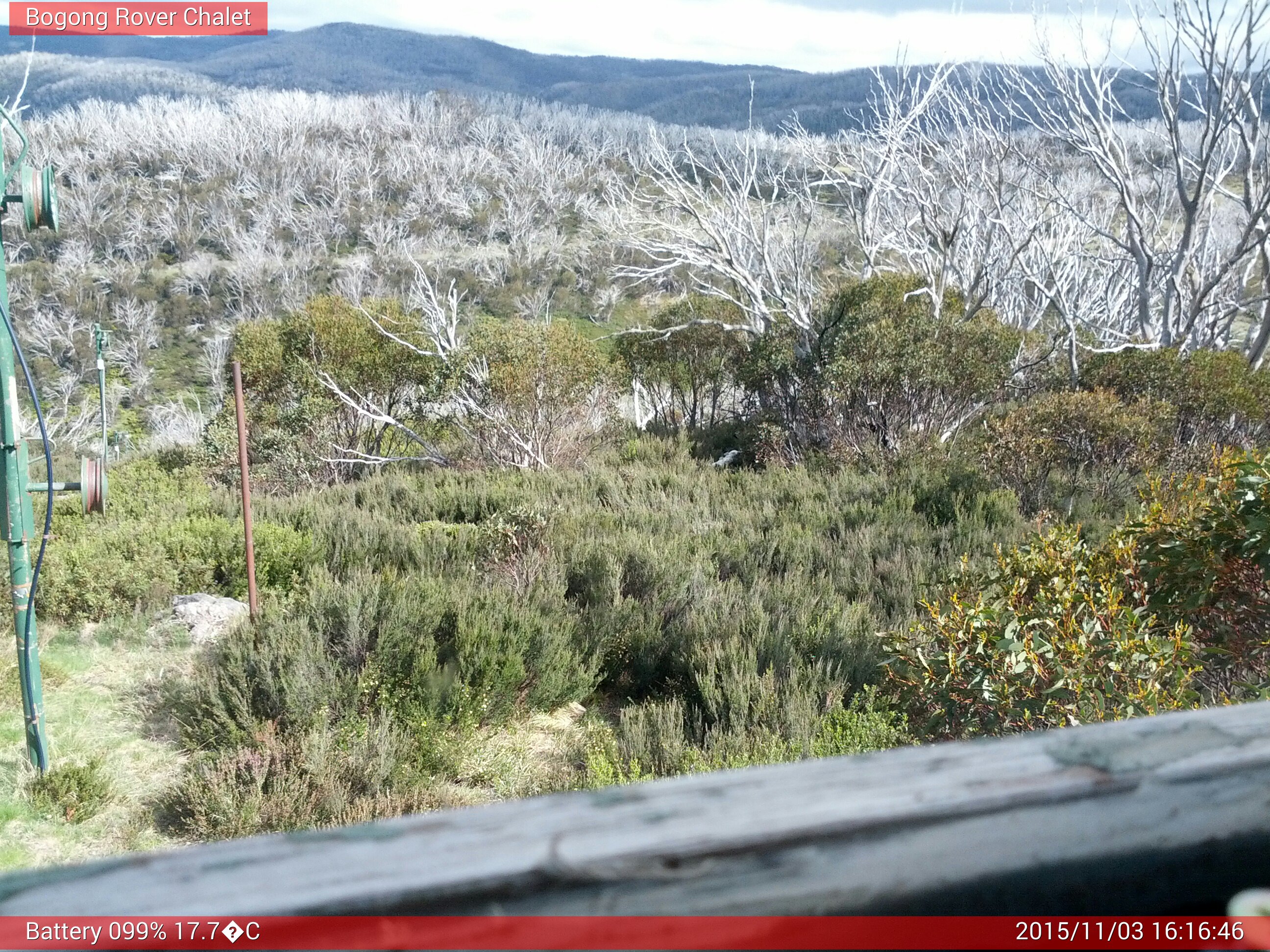 Bogong Web Cam 4:16pm Tuesday 3rd of November 2015