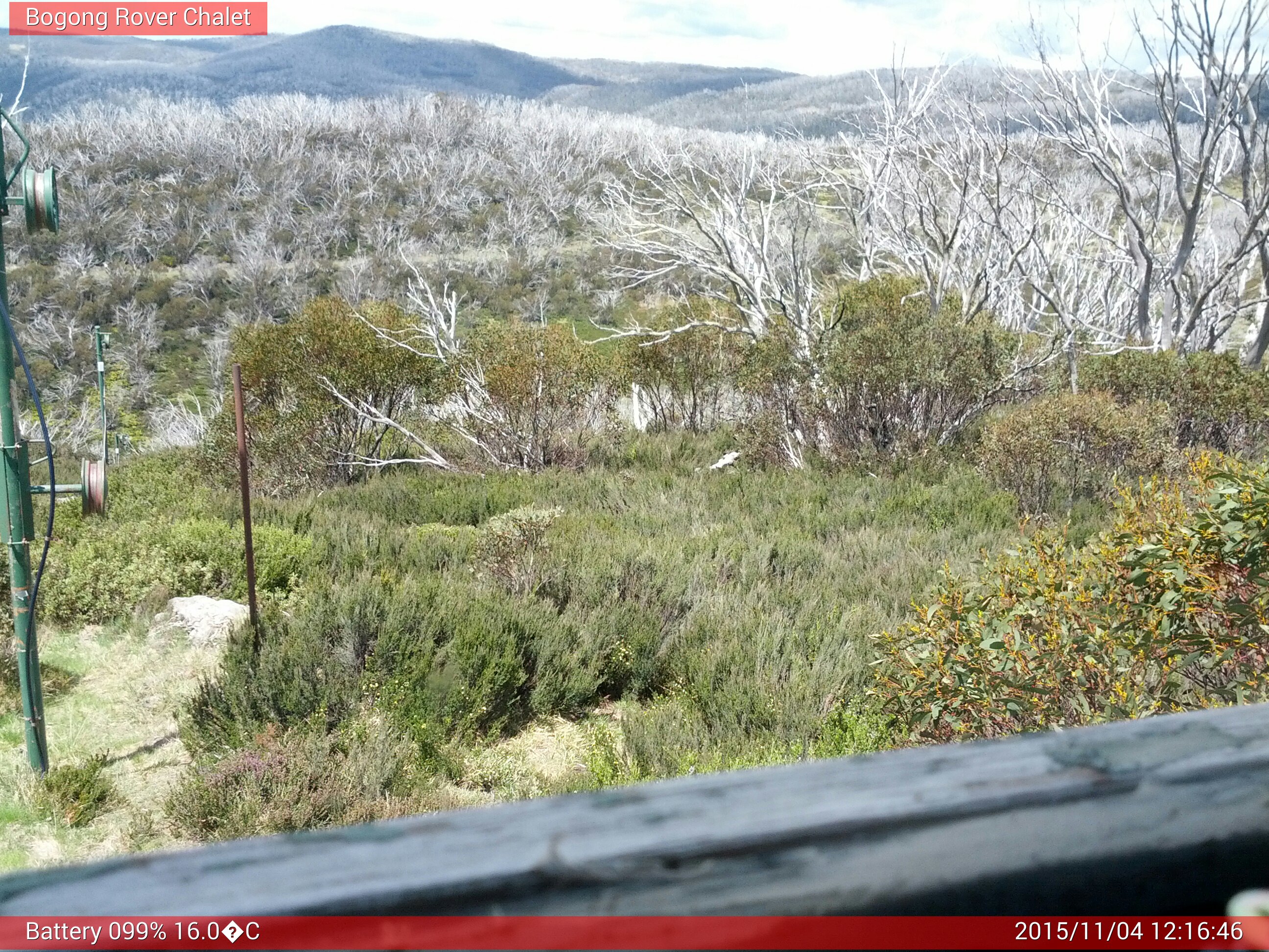 Bogong Web Cam 12:16pm Wednesday 4th of November 2015